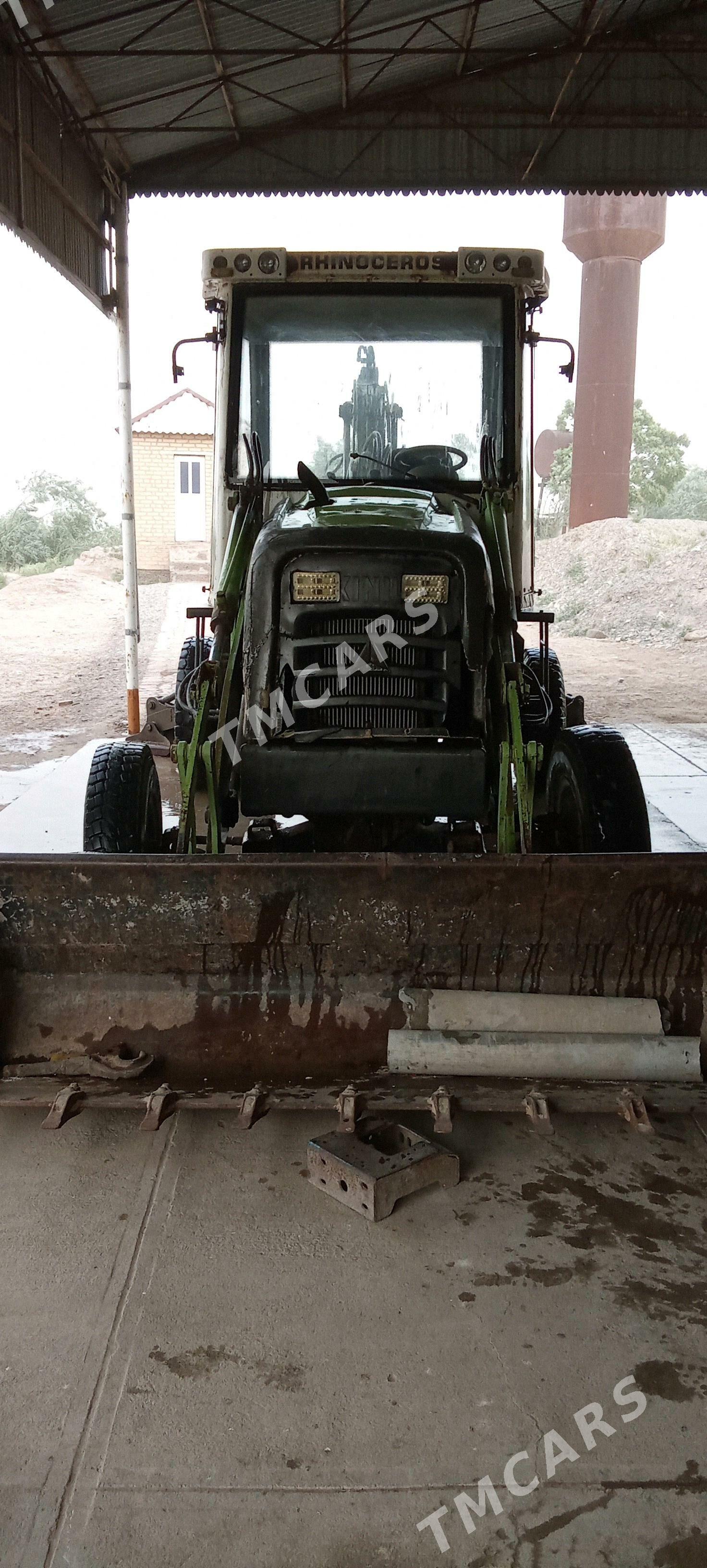 JCB 4CX ECO 2014 - 200 000 TMT - Ёлётен - img 4