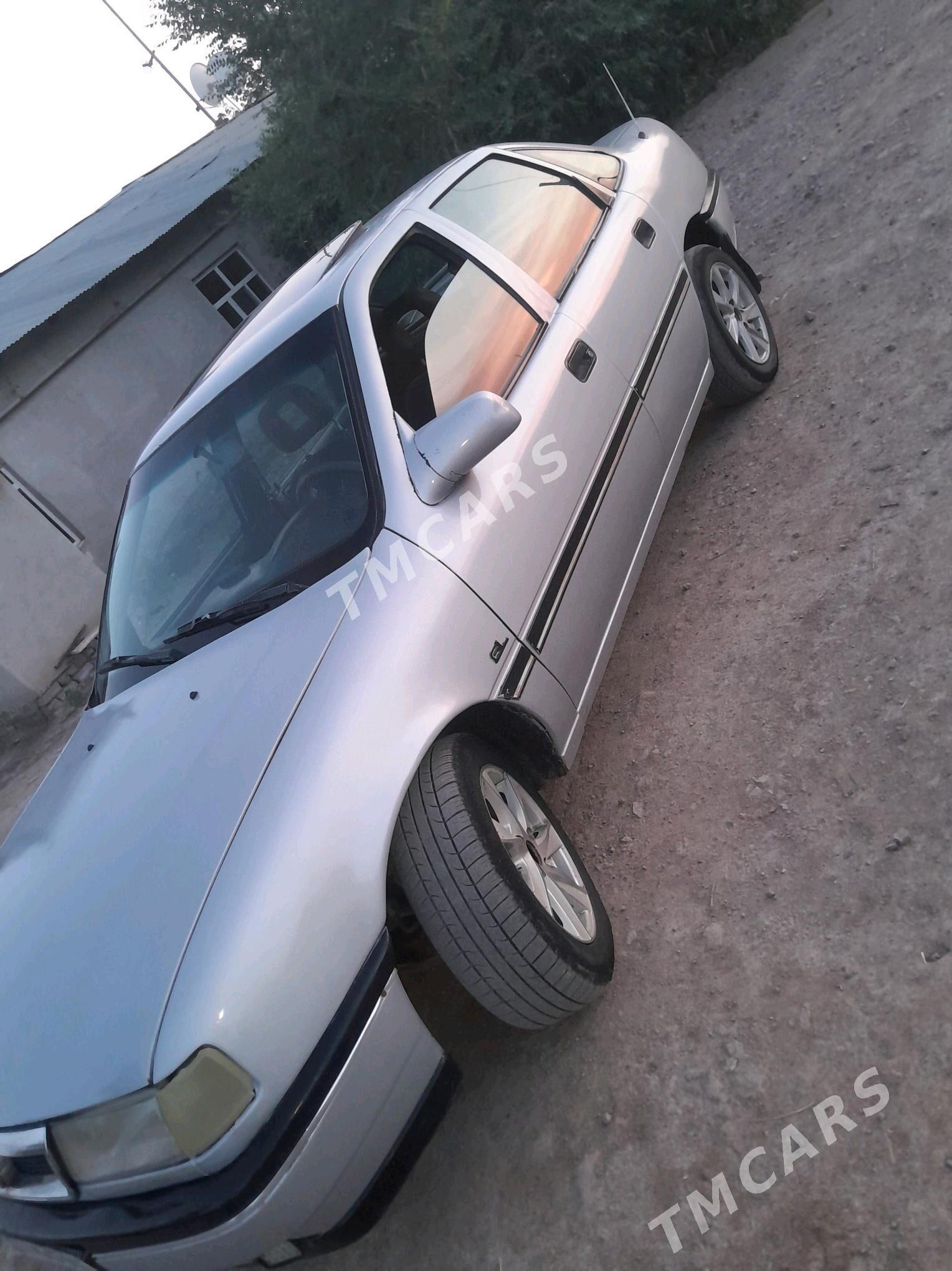 Opel Vectra 1992 - 30 000 TMT - Губадаг - img 3