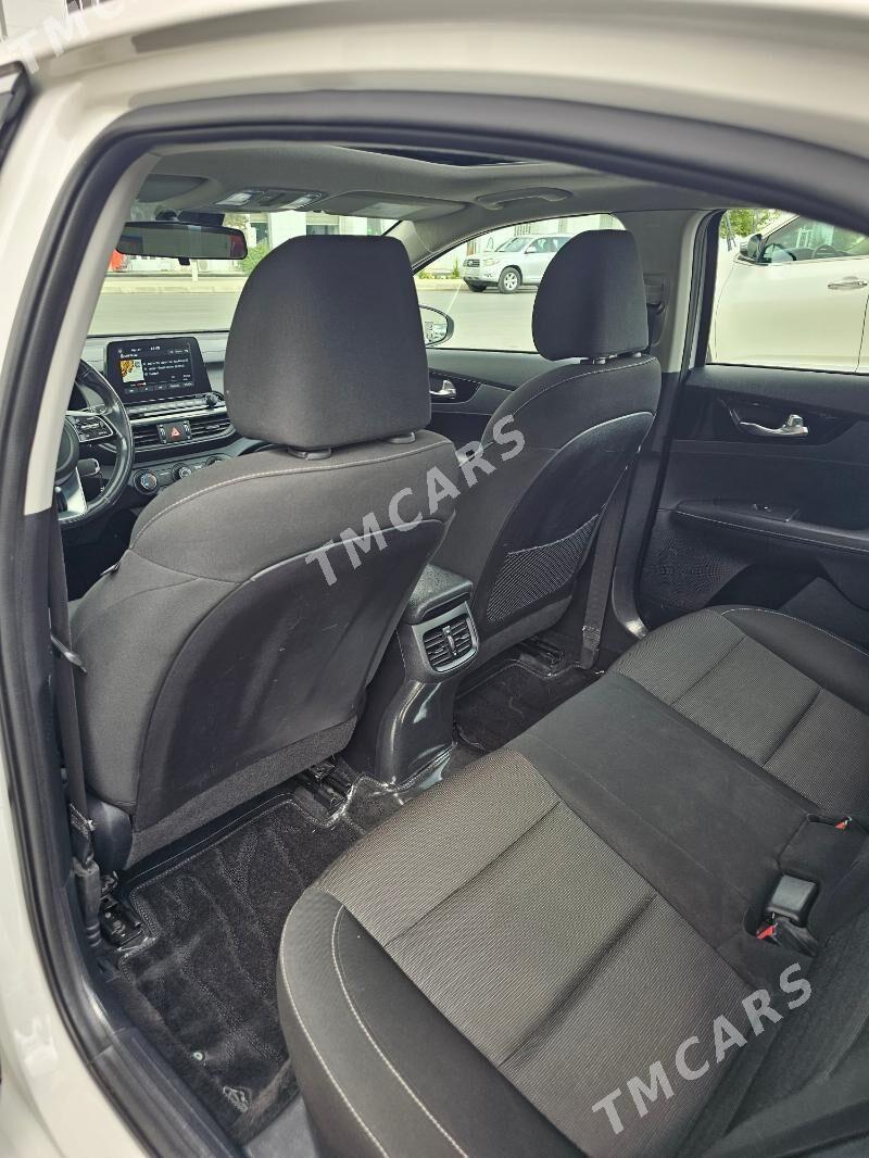 Kia Forte 2019 - 240 000 TMT - Гёкдепе - img 6
