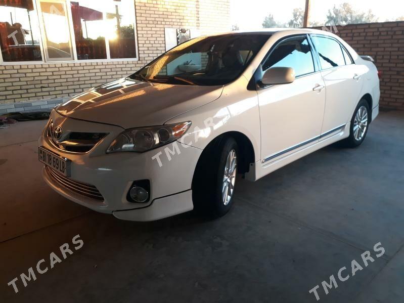 Toyota Corolla 2013 - 170 000 TMT - Халач - img 2