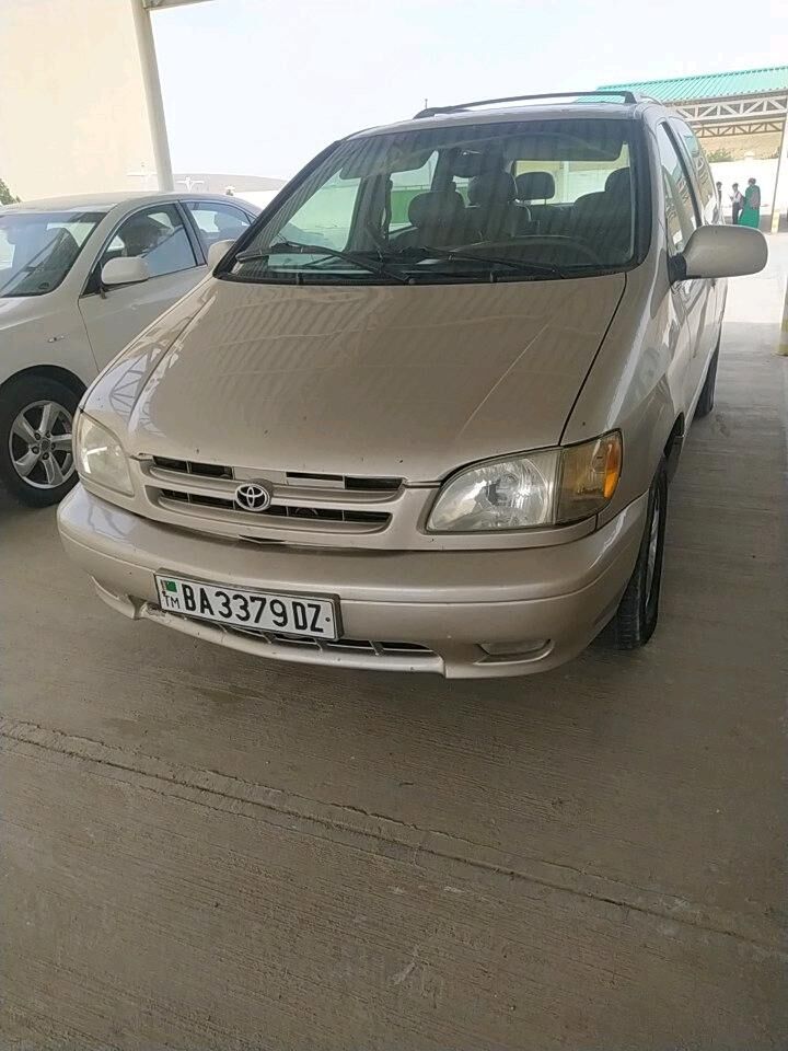 Toyota Sienna 2001 - 165 000 TMT - Дашогуз - img 10
