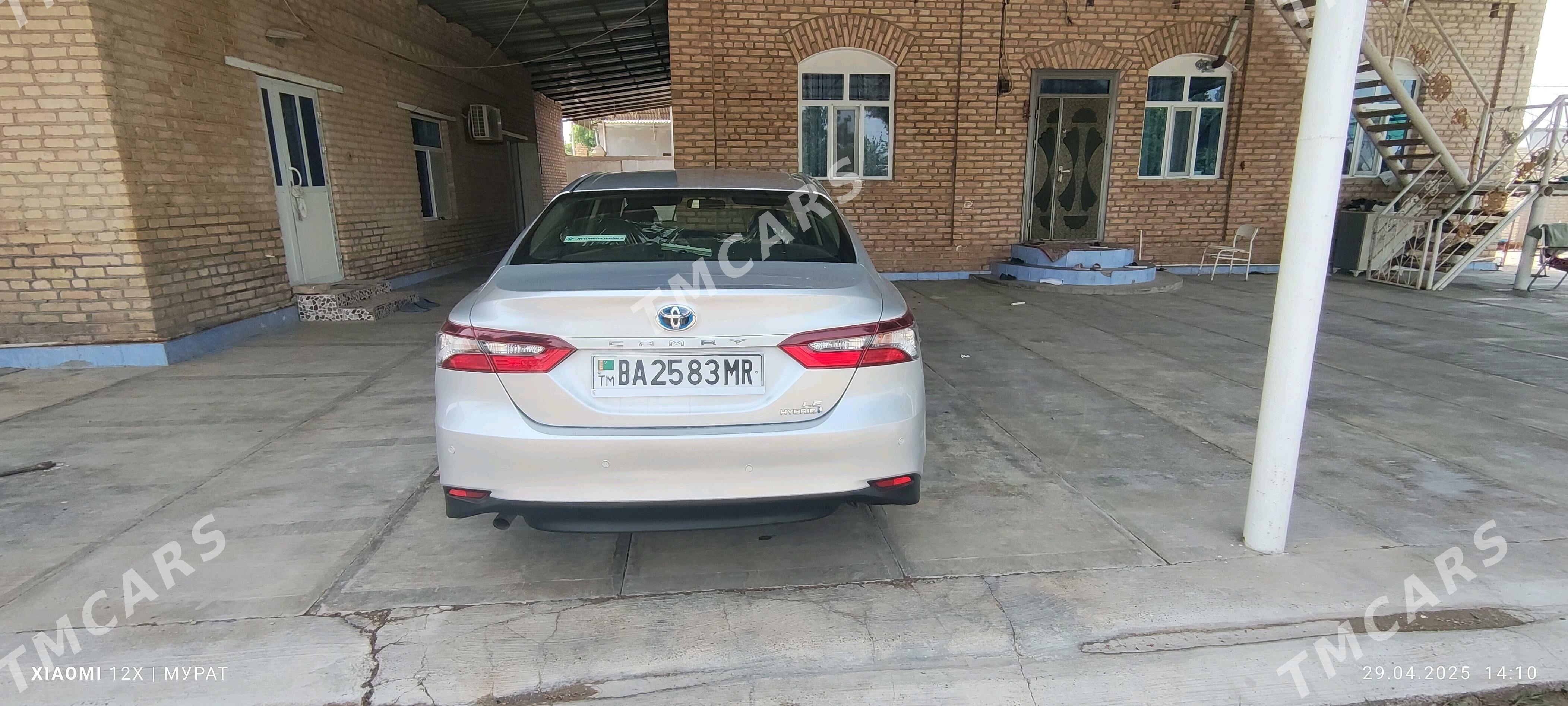 Toyota Camry Hybrid 2021 - 240 000 TMT - Ýolöten - img 4