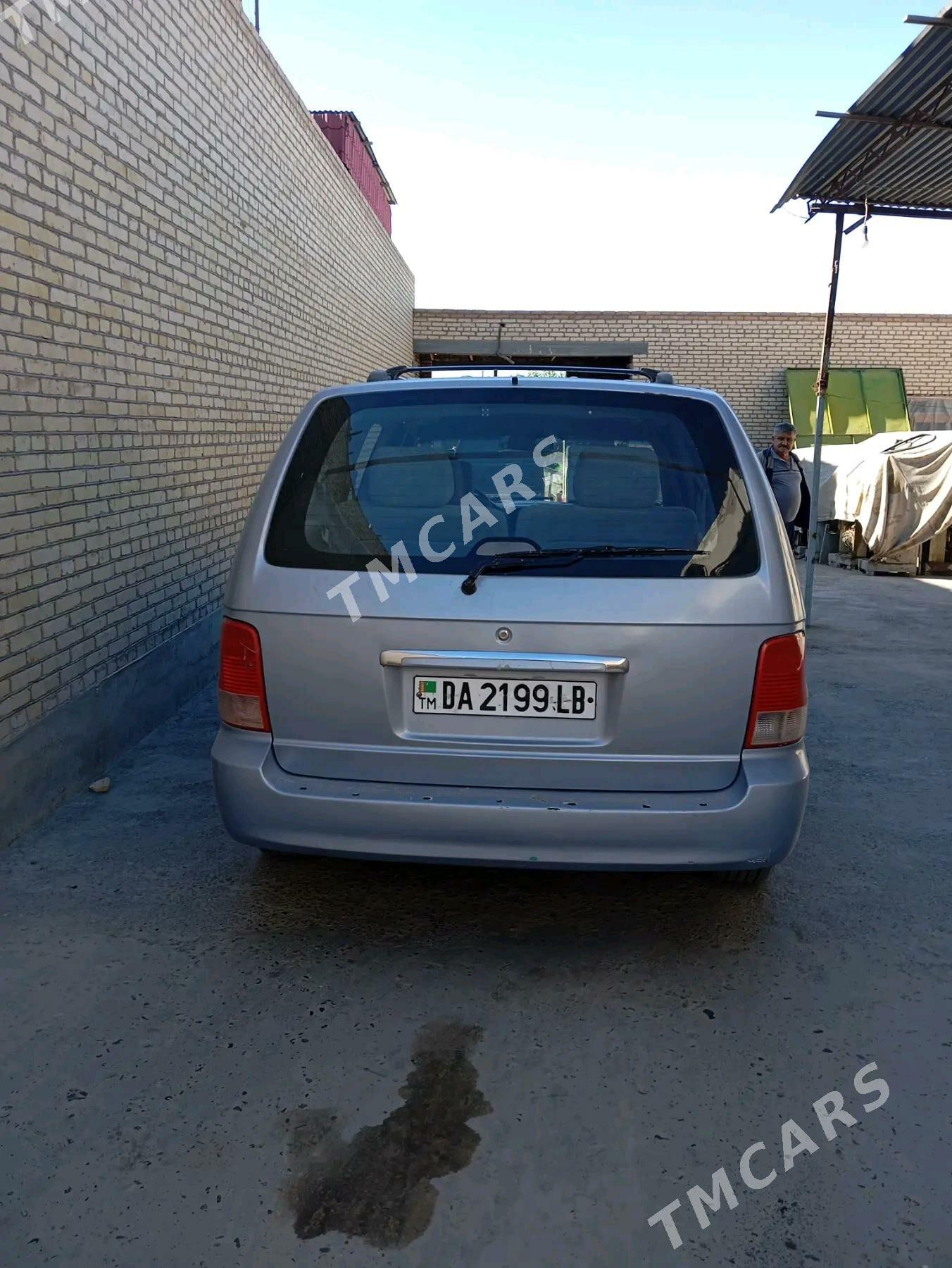 Kia Carnival 2001 - 55 000 TMT - Чарджоу - img 4