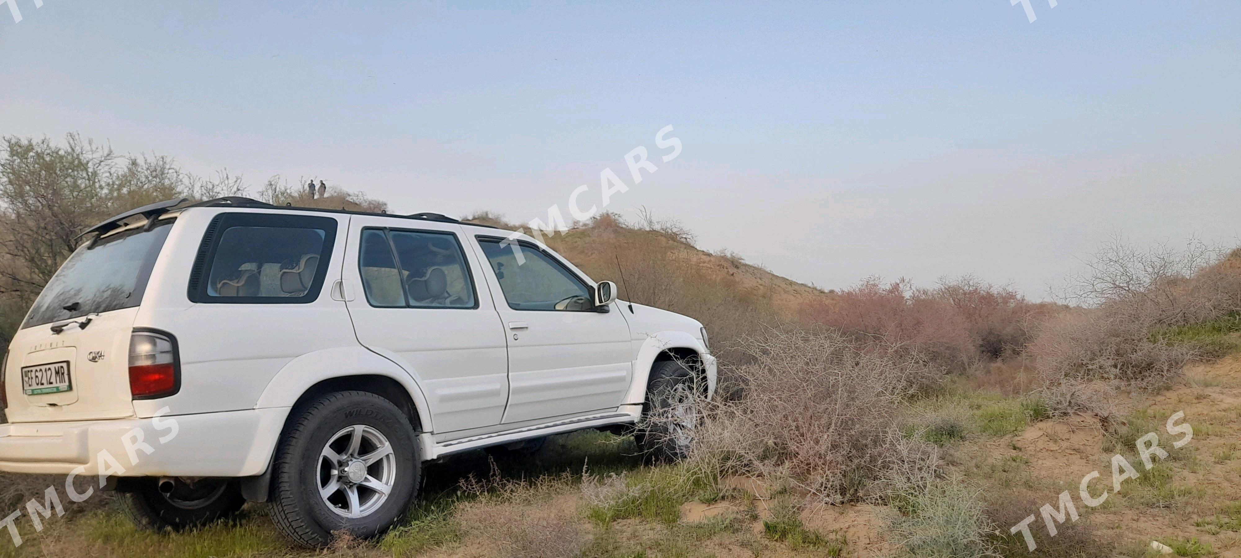 Infiniti QX4 1998 - 110 000 TMT - Ёлётен - img 3