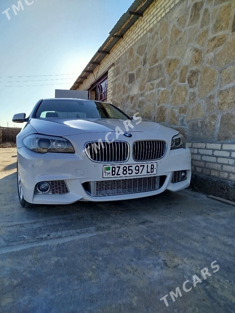 BMW F10 2012 - 300 000 TMT - Türkmenabat - img 10