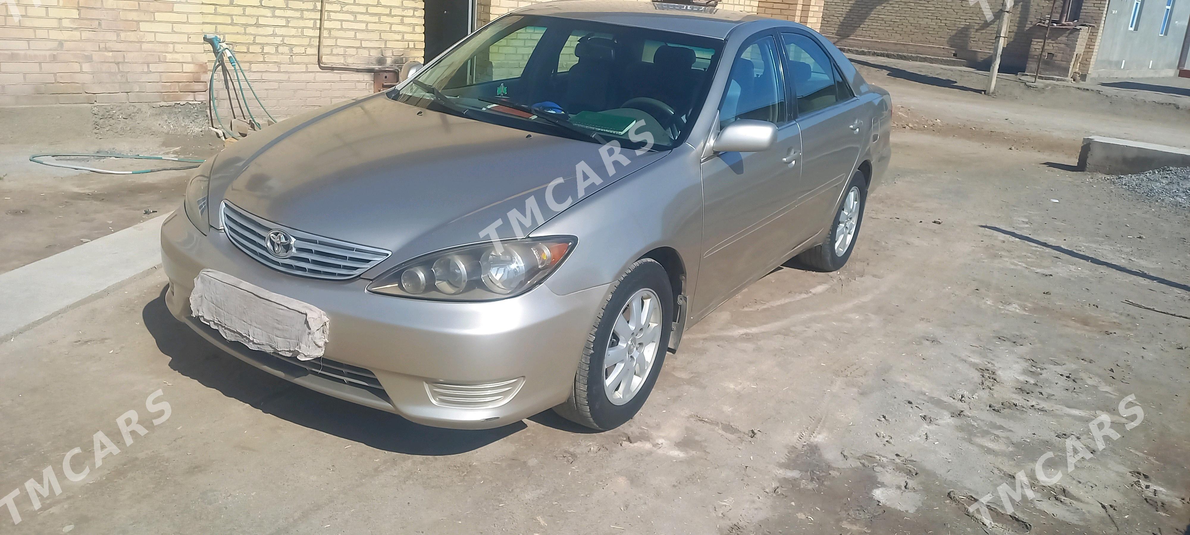 Toyota Camry 2005 - 145 000 TMT - Дянев - img 10