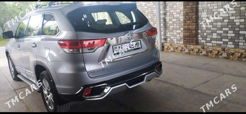 Toyota Highlander 2014 - 330 000 TMT - Мары - img 6