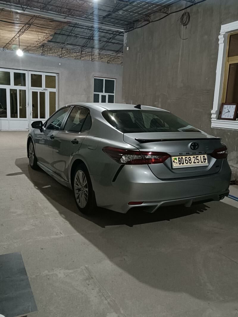 Toyota Camry 2020 - 305 000 TMT - Dänew - img 7