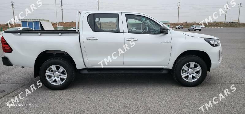 Toyota Hilux 2024 - 617 000 TMT - Ашхабад - img 7