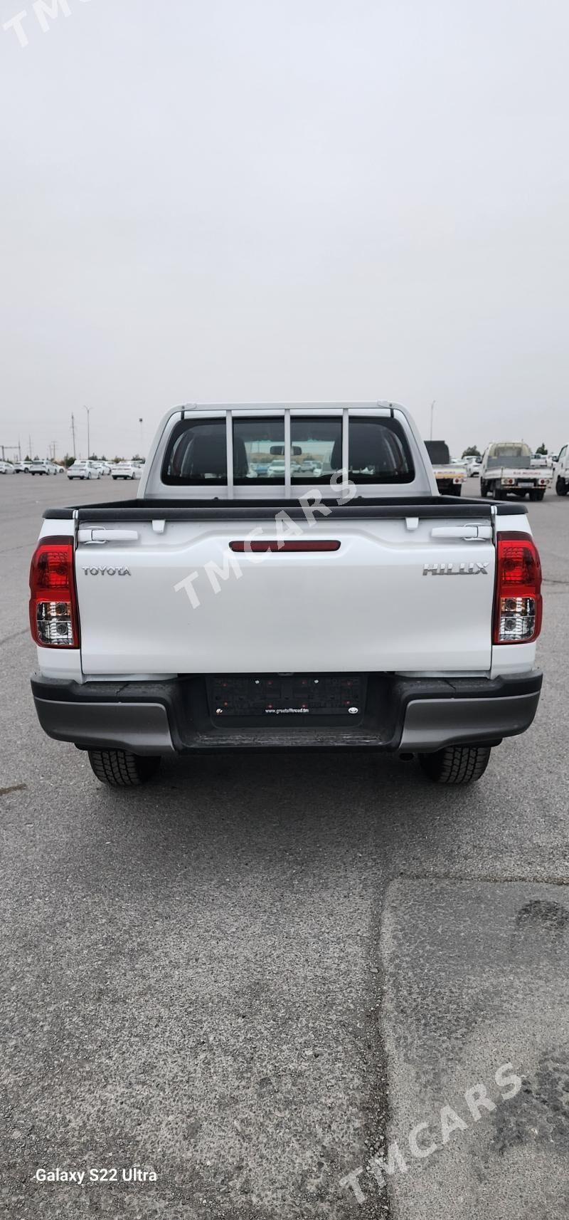 Toyota Hilux 2024 - 617 000 TMT - Ашхабад - img 4