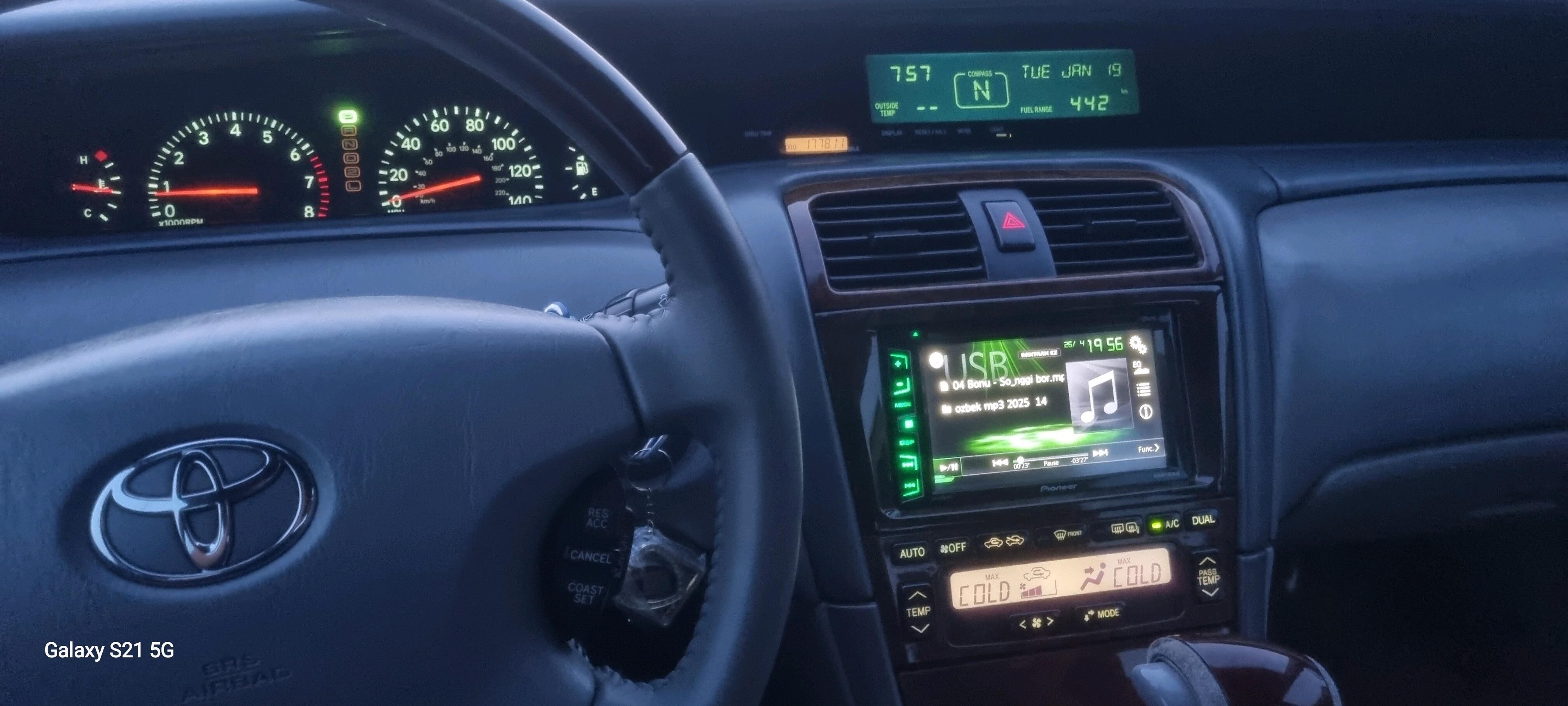 Toyota Avalon 2000 - 180 000 TMT - Sarahs - img 6