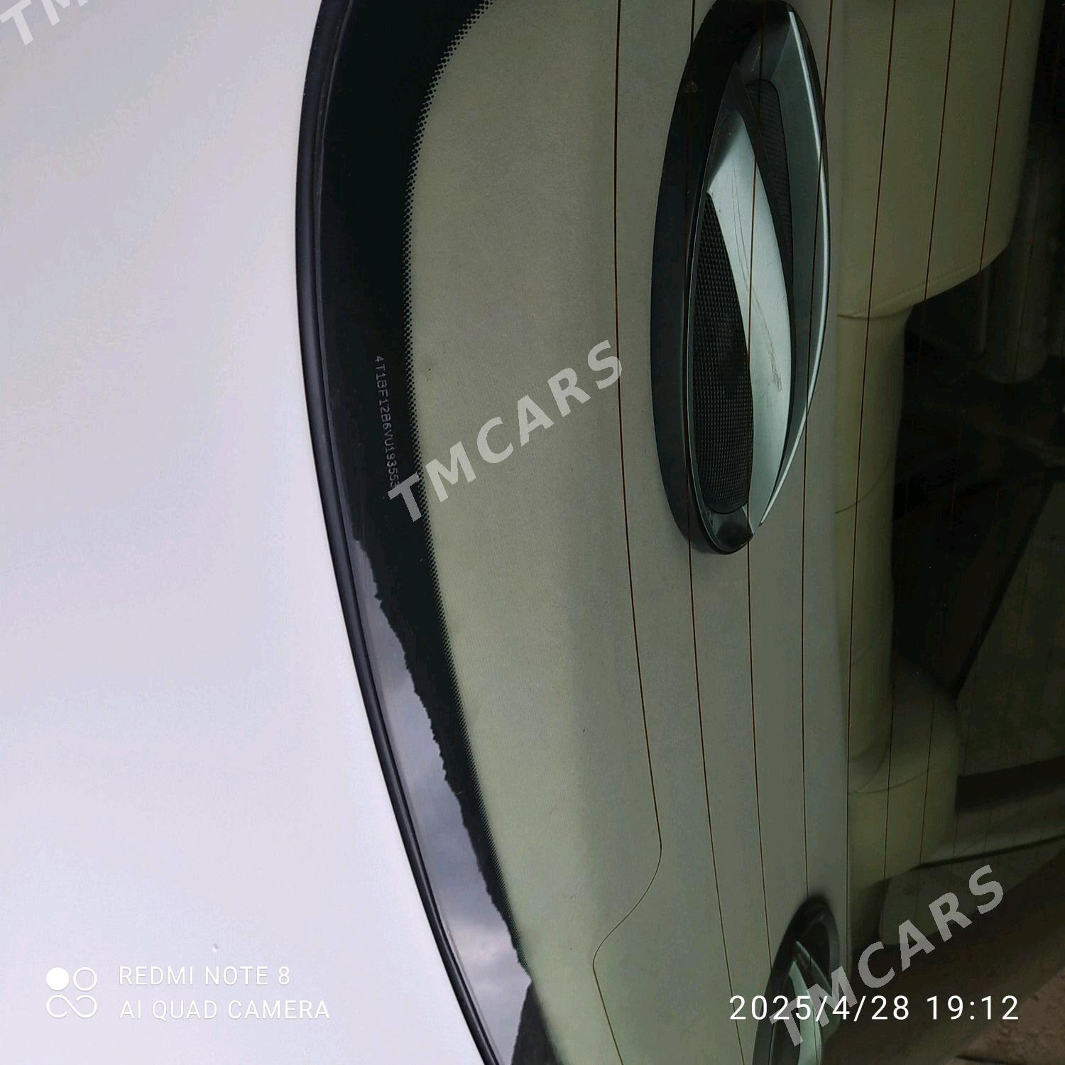 Toyota Avalon 1997 - 115 000 TMT - Гызыларбат - img 4
