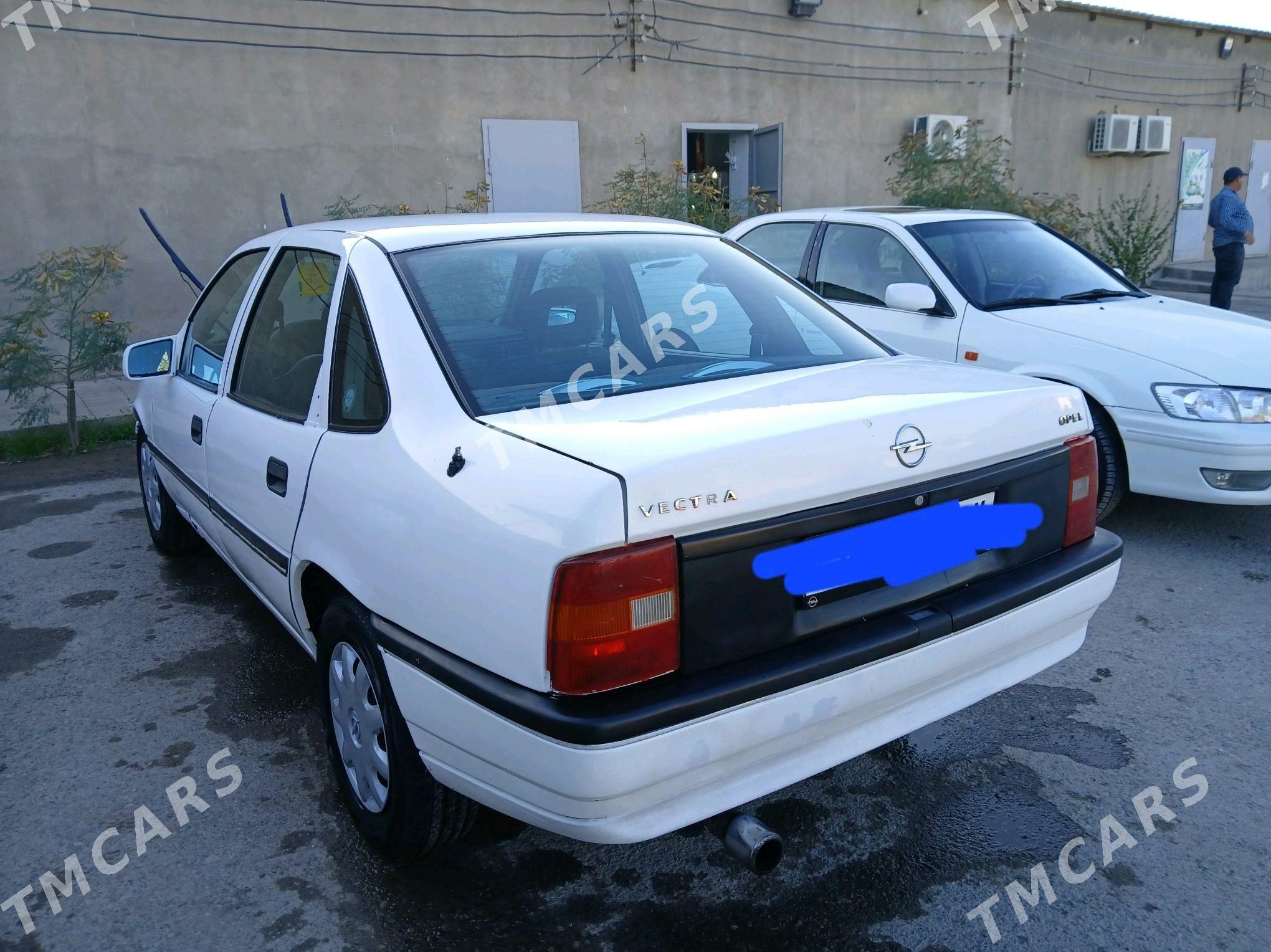 Opel Vectra 1992 - 46 000 TMT - 10 mkr - img 4