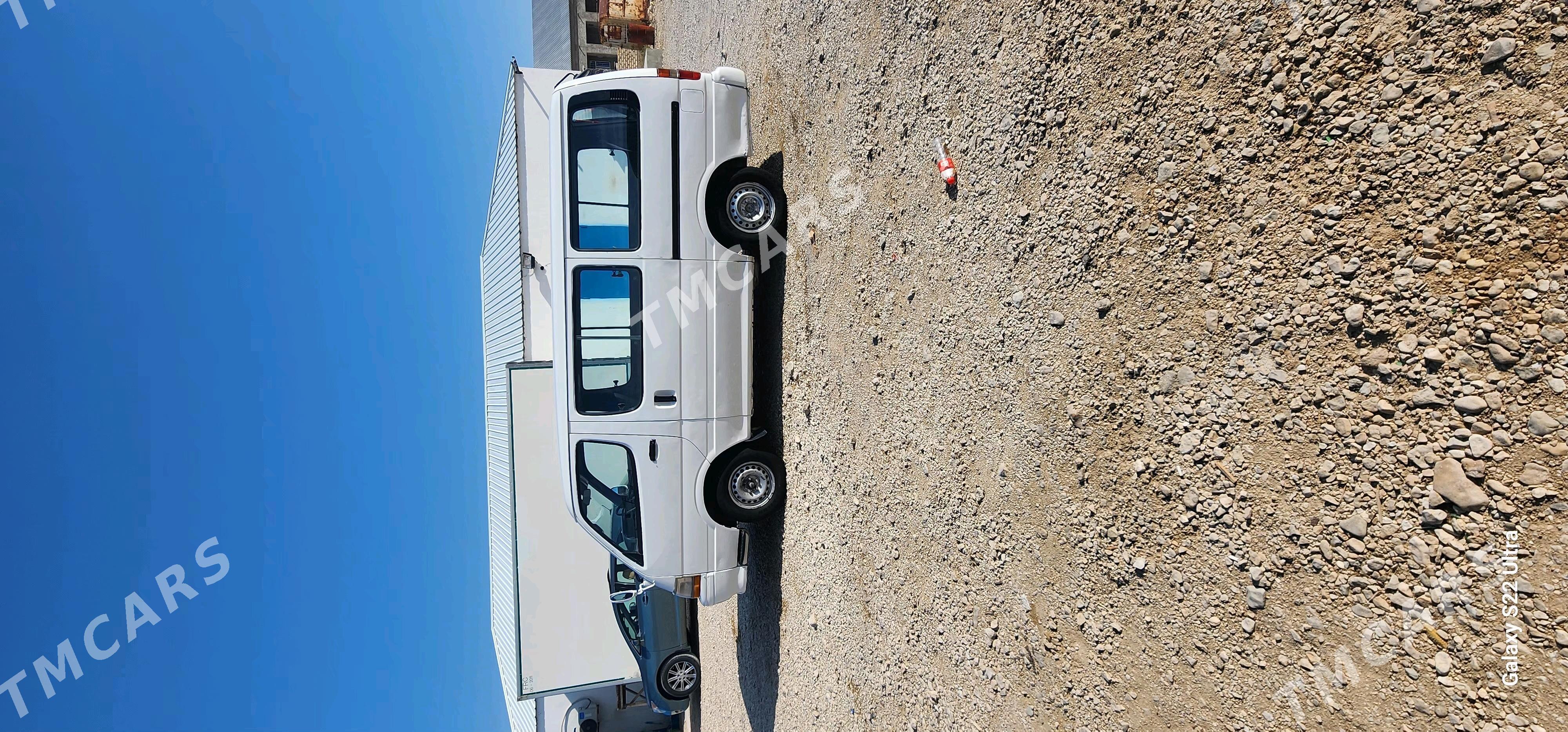 Toyota Hiace 1992 - 50 000 TMT - Балканабат - img 4