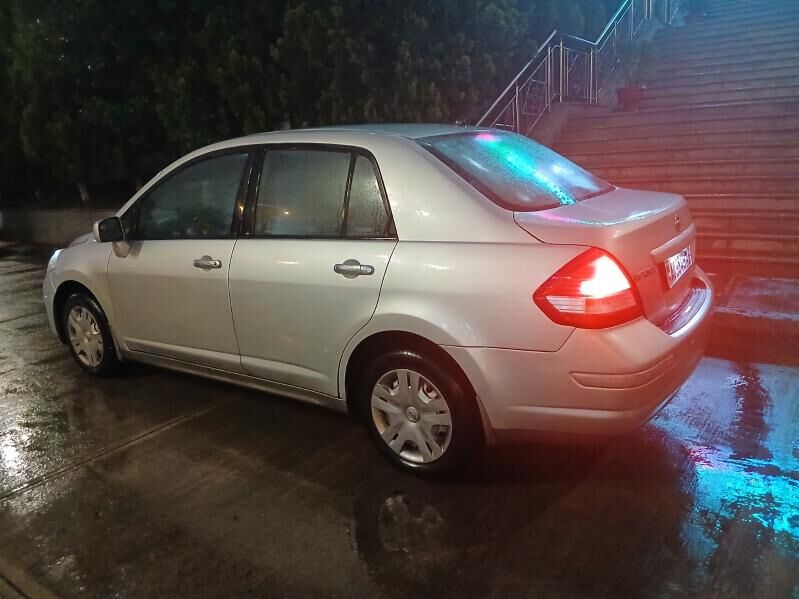 Nissan Versa 2009 - 113 000 TMT - Мир 8 - img 6