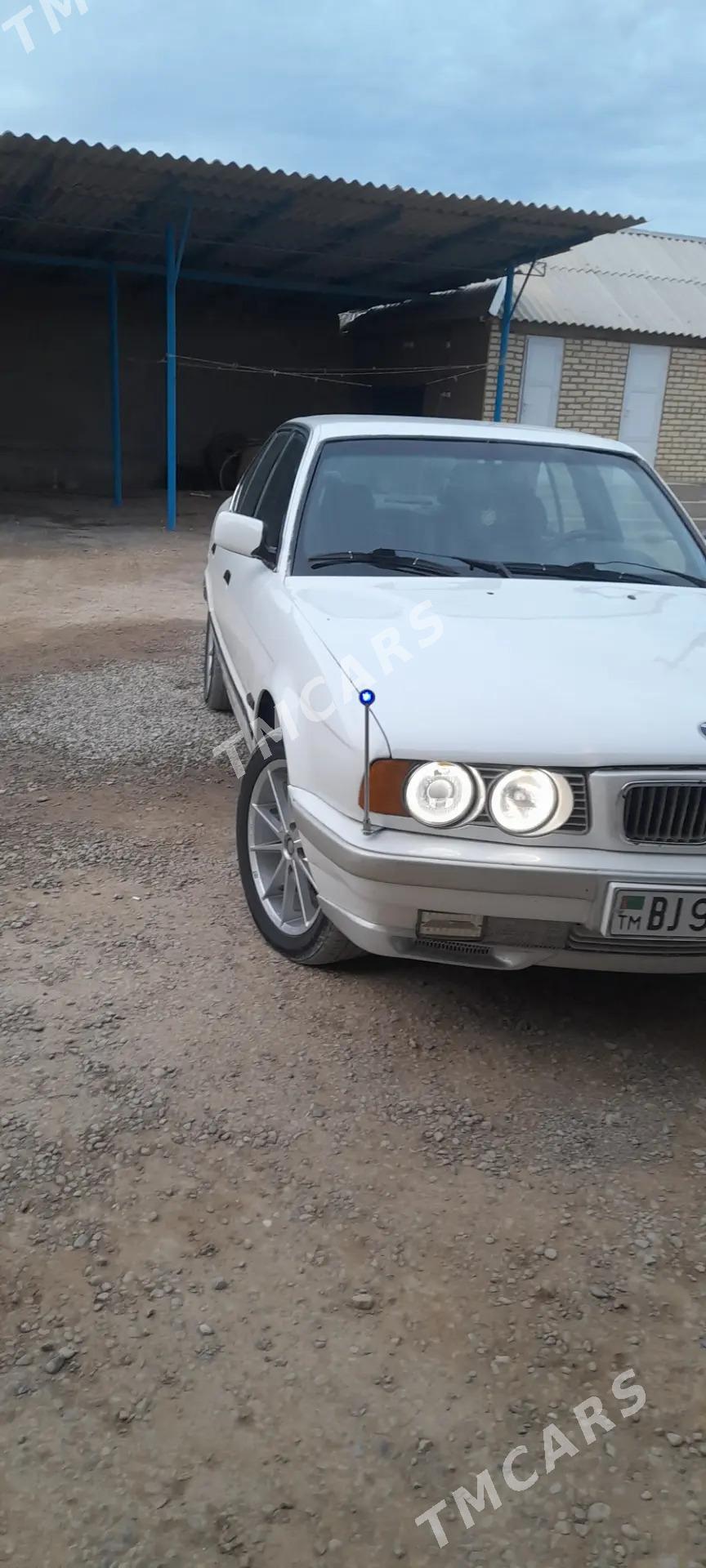 BMW E34 1994 - 50 000 TMT - Кака - img 3
