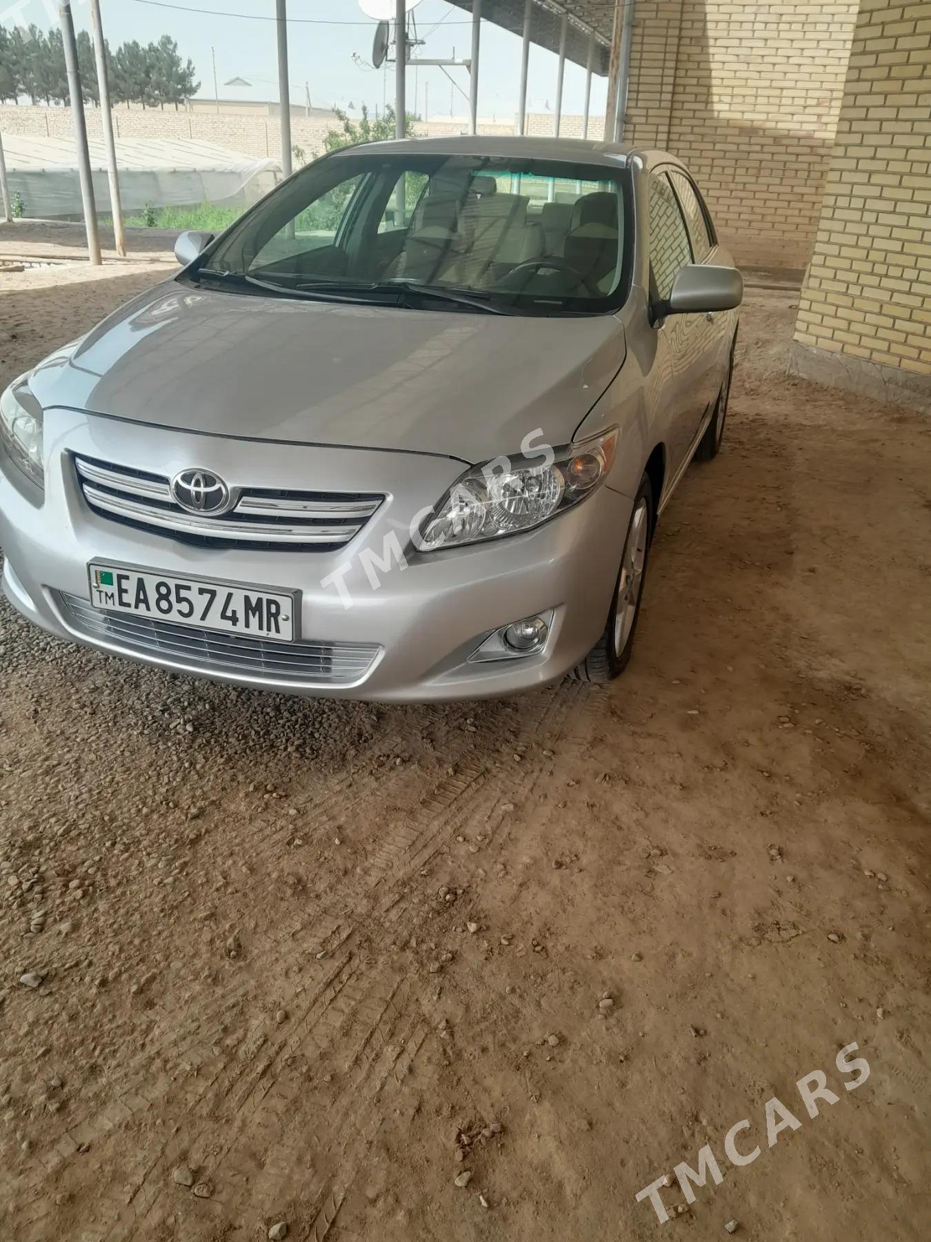 Toyota Corolla 2010 - 125 000 TMT - Мары - img 4
