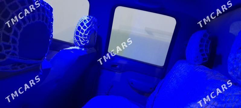 Mazda B2000 2003 - 85 000 TMT - Сакар - img 4