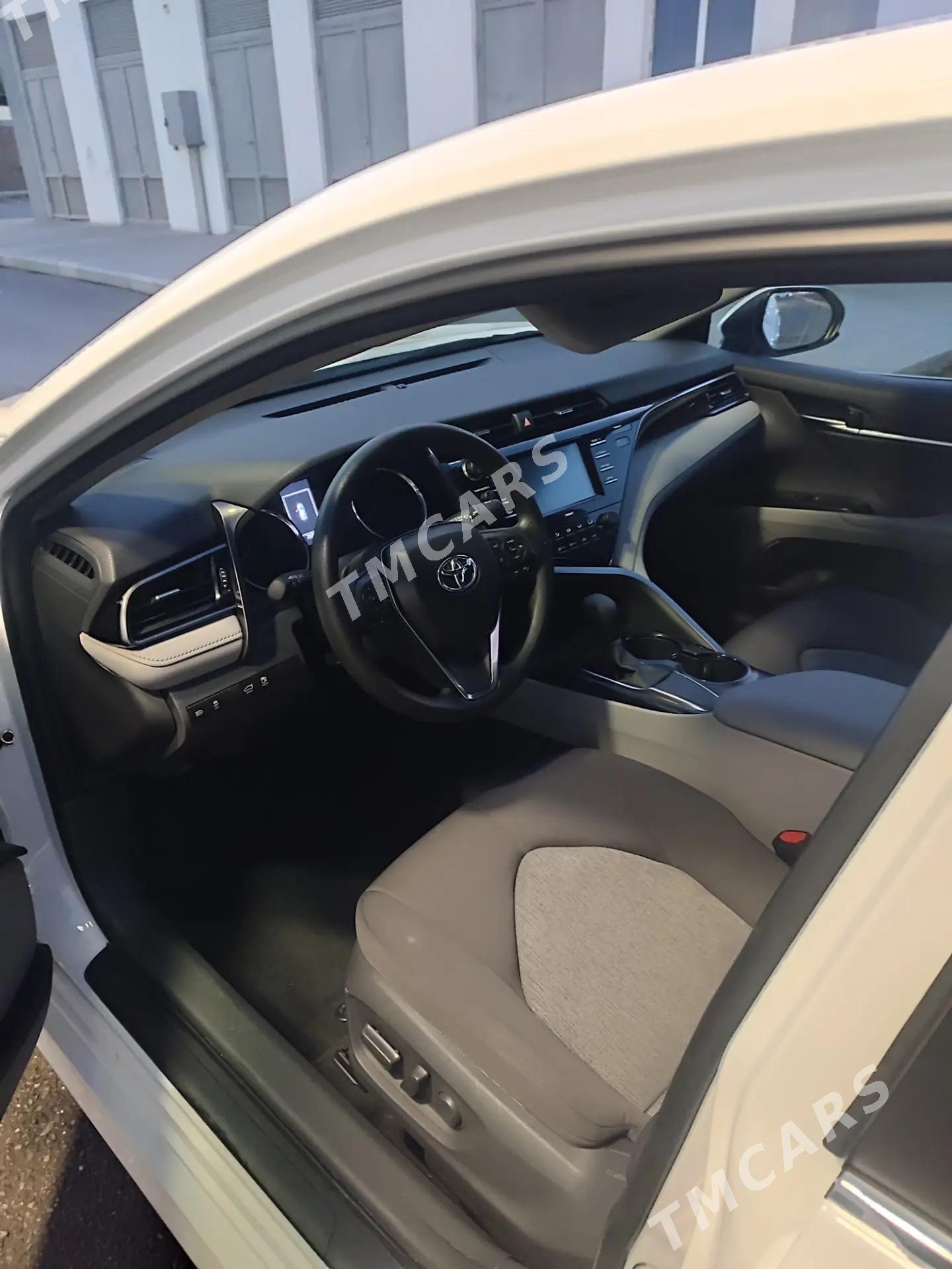 Toyota Camry 2020 - 303 000 TMT - Ашхабад - img 4