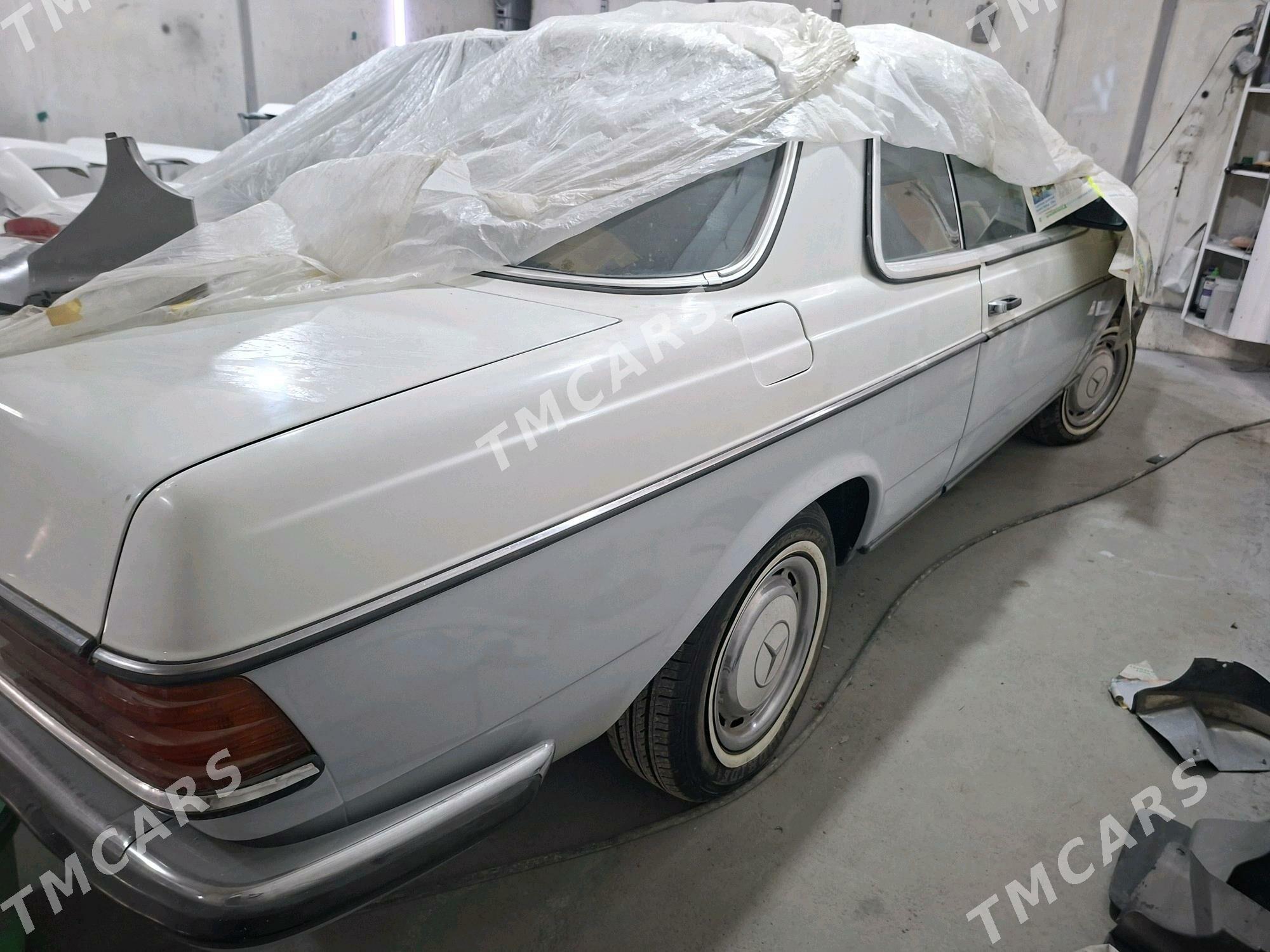 Mercedes-Benz 230E 1983 - 295 000 TMT - Aşgabat - img 3