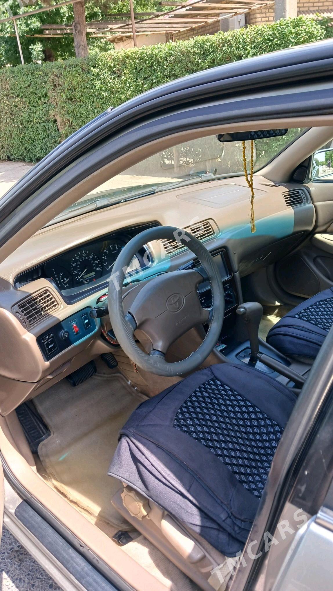 Toyota Camry 2000 - 130 000 TMT - Мары - img 5