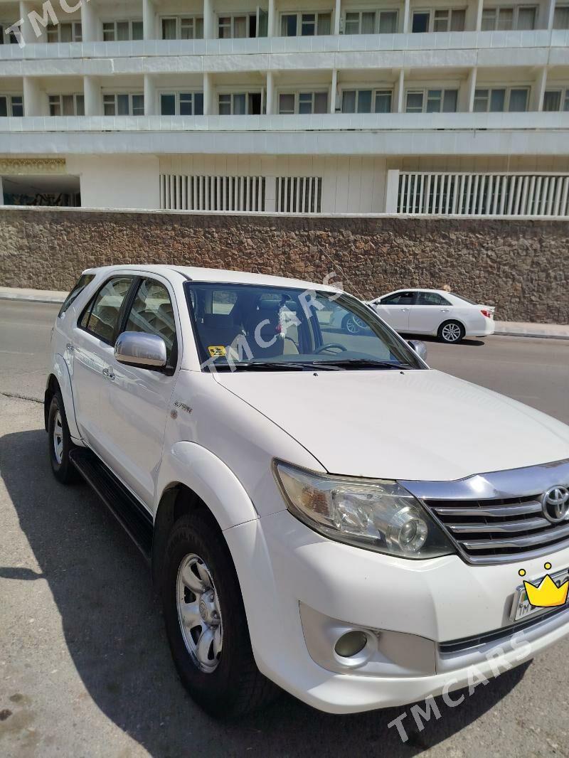 Toyota Fortuner 2010 - 270 000 TMT - Туркменбаши - img 3