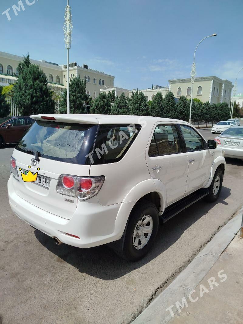 Toyota Fortuner 2010 - 270 000 TMT - Туркменбаши - img 6