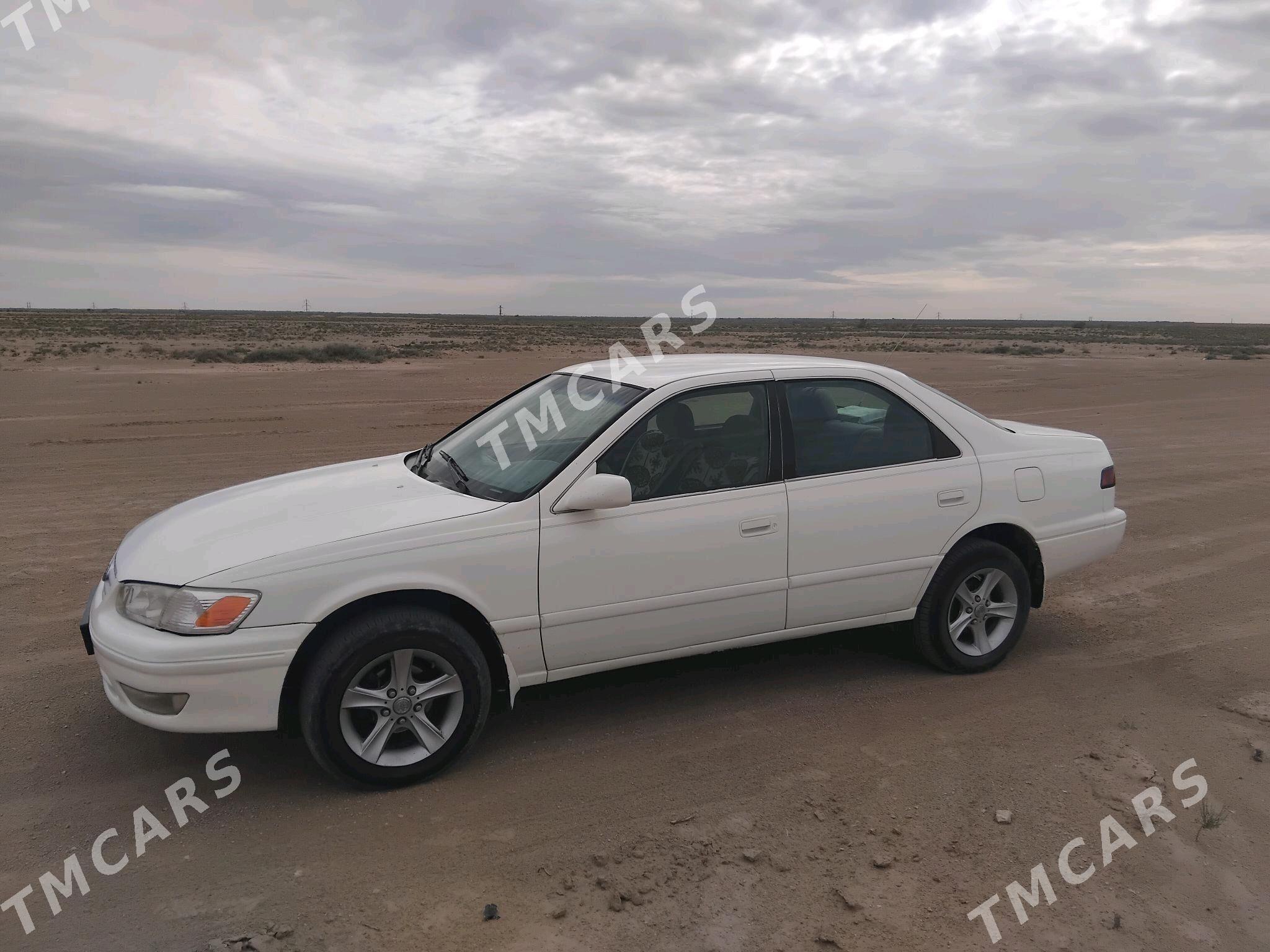 Toyota Camry 1999 - 110 000 TMT - етр. Туркменбаши - img 2