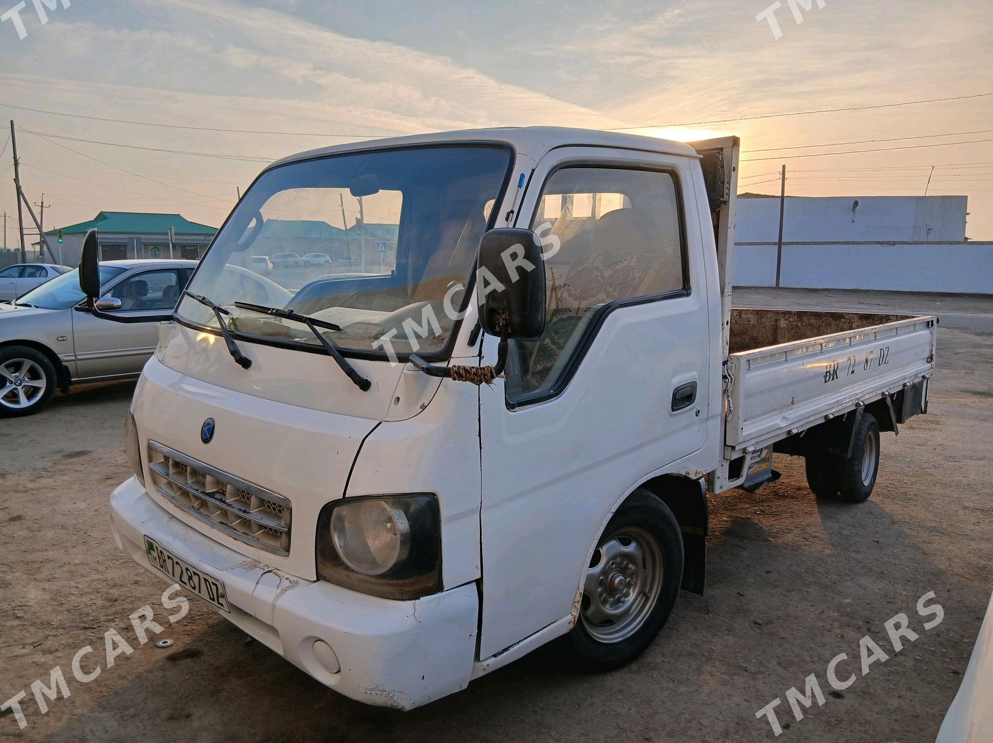 Kia Bongo 2003 - 70 000 TMT - Дашогуз - img 4