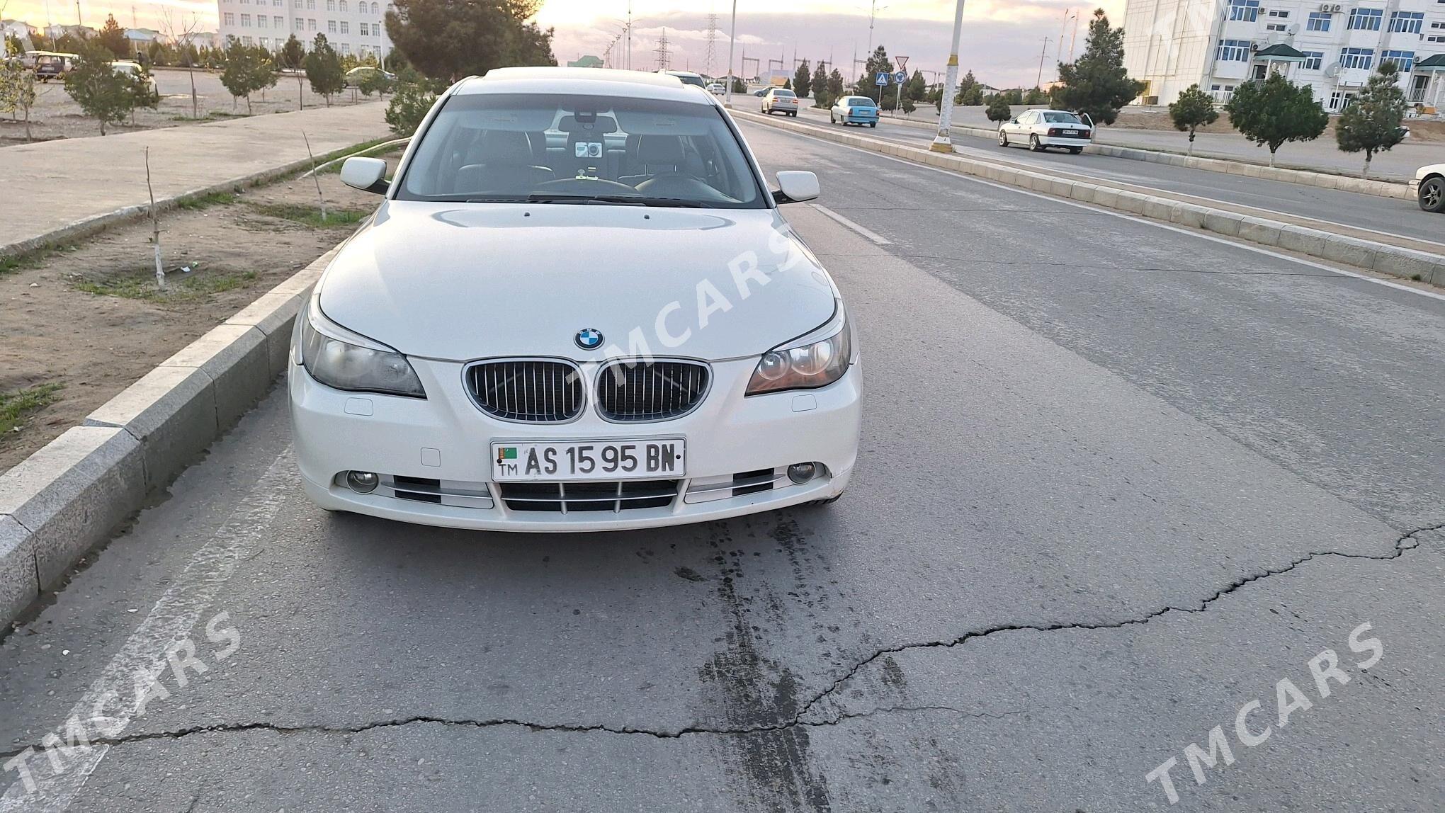 BMW E60 2004 - 140 000 TMT - Balkanabat - img 5