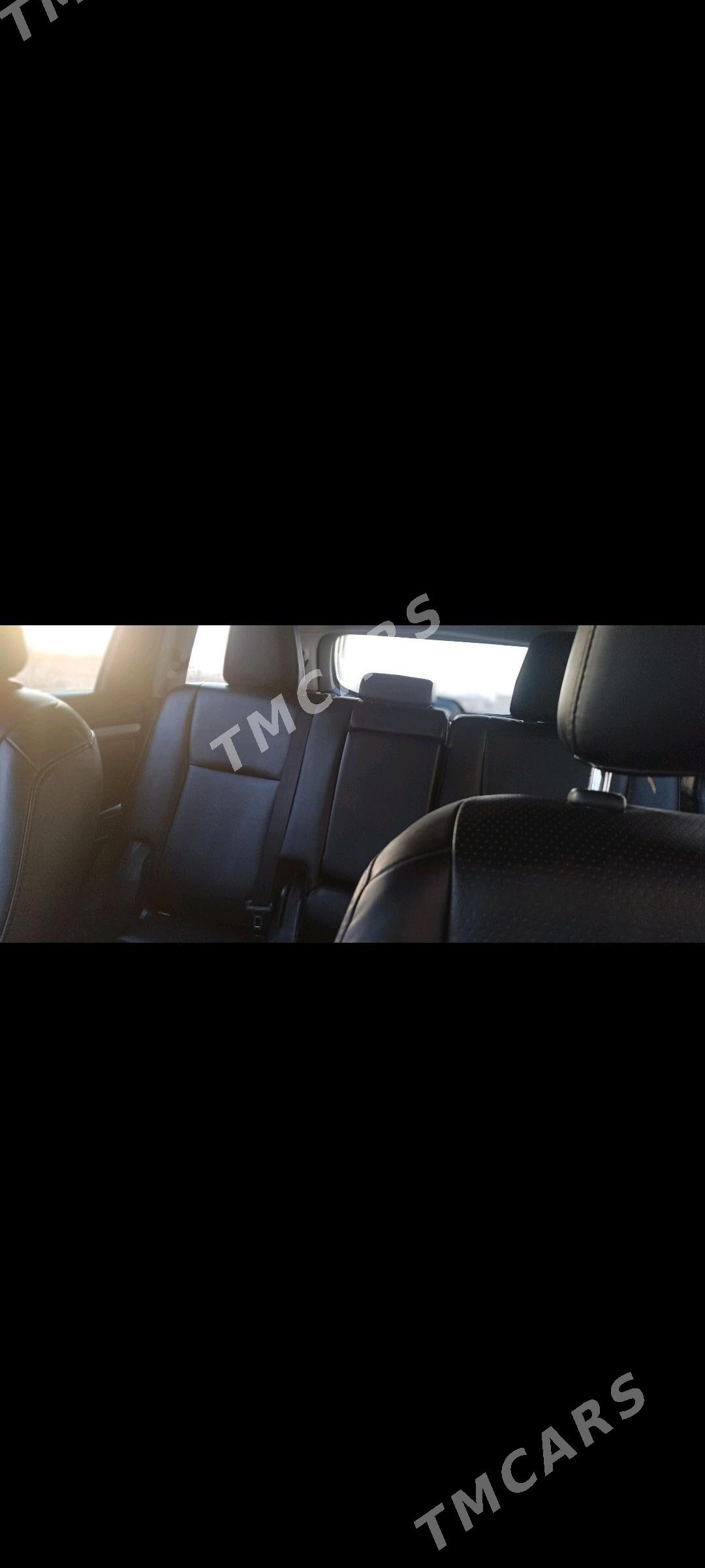 Toyota Highlander 2019 - 380 000 TMT - Boldumsaz - img 5