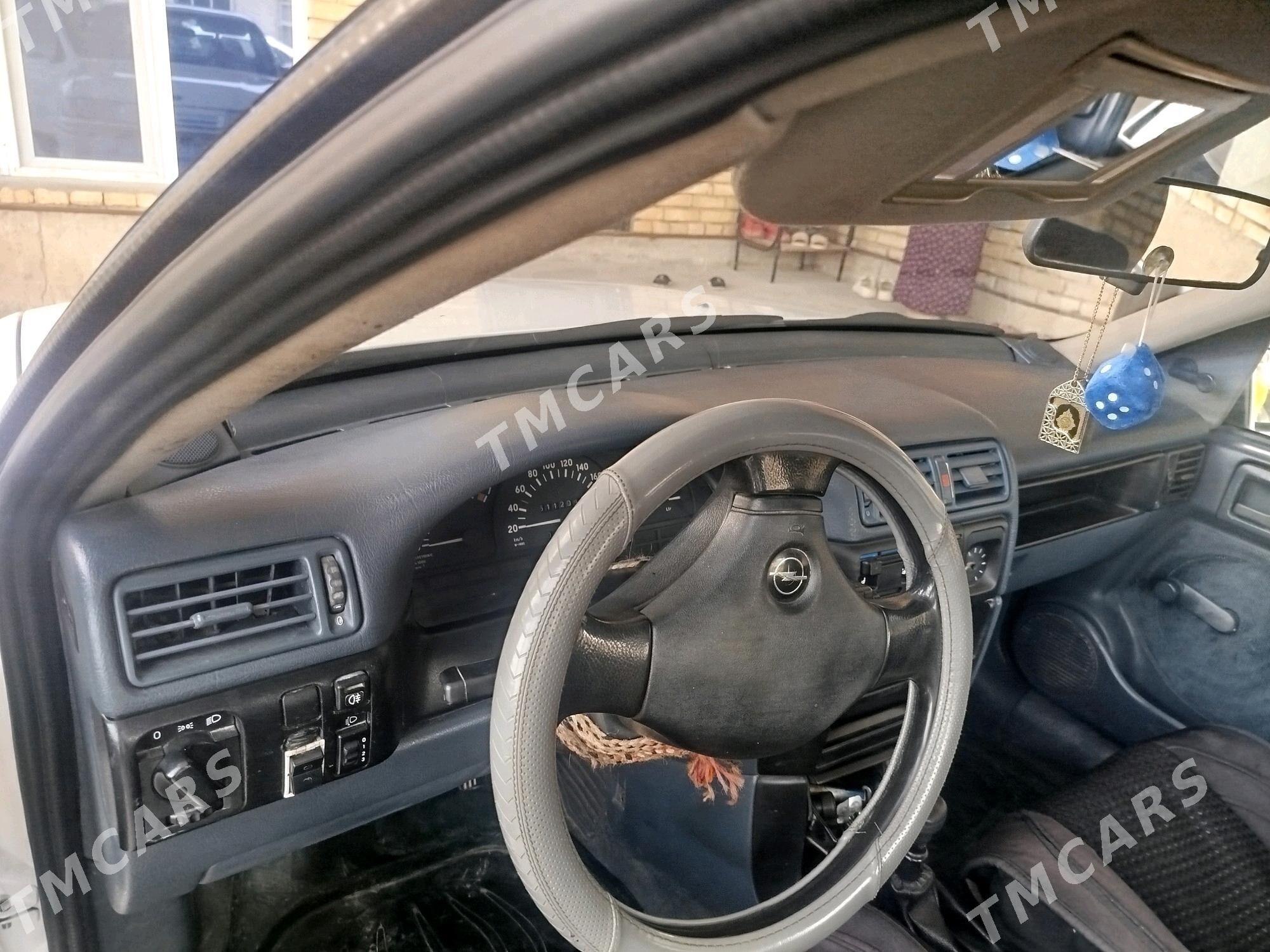 Opel Vectra 1991 - 50 000 TMT - Kaka - img 7