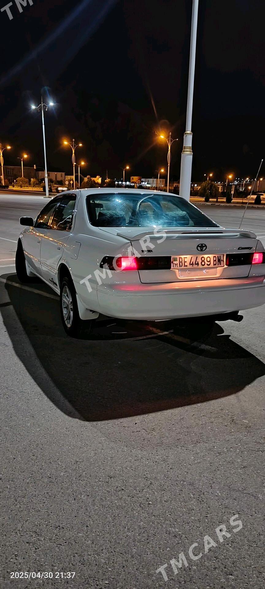 Toyota Camry 1997 - 110 000 TMT - Балканабат - img 3