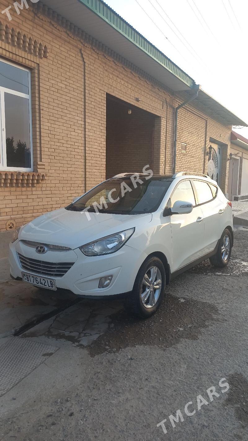 Hyundai Tucson 2010 - 190 000 TMT - Türkmenabat - img 4