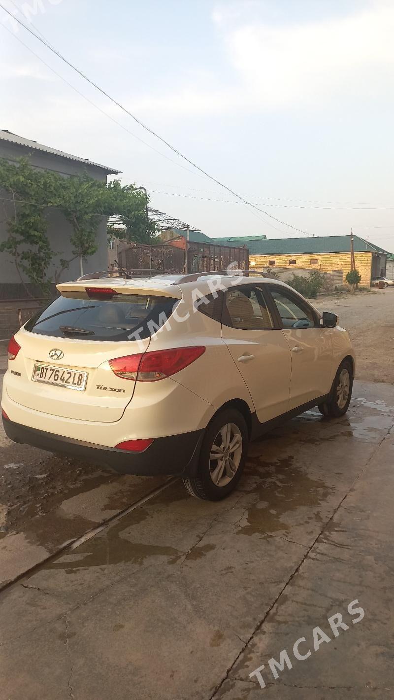 Hyundai Tucson 2010 - 190 000 TMT - Türkmenabat - img 5