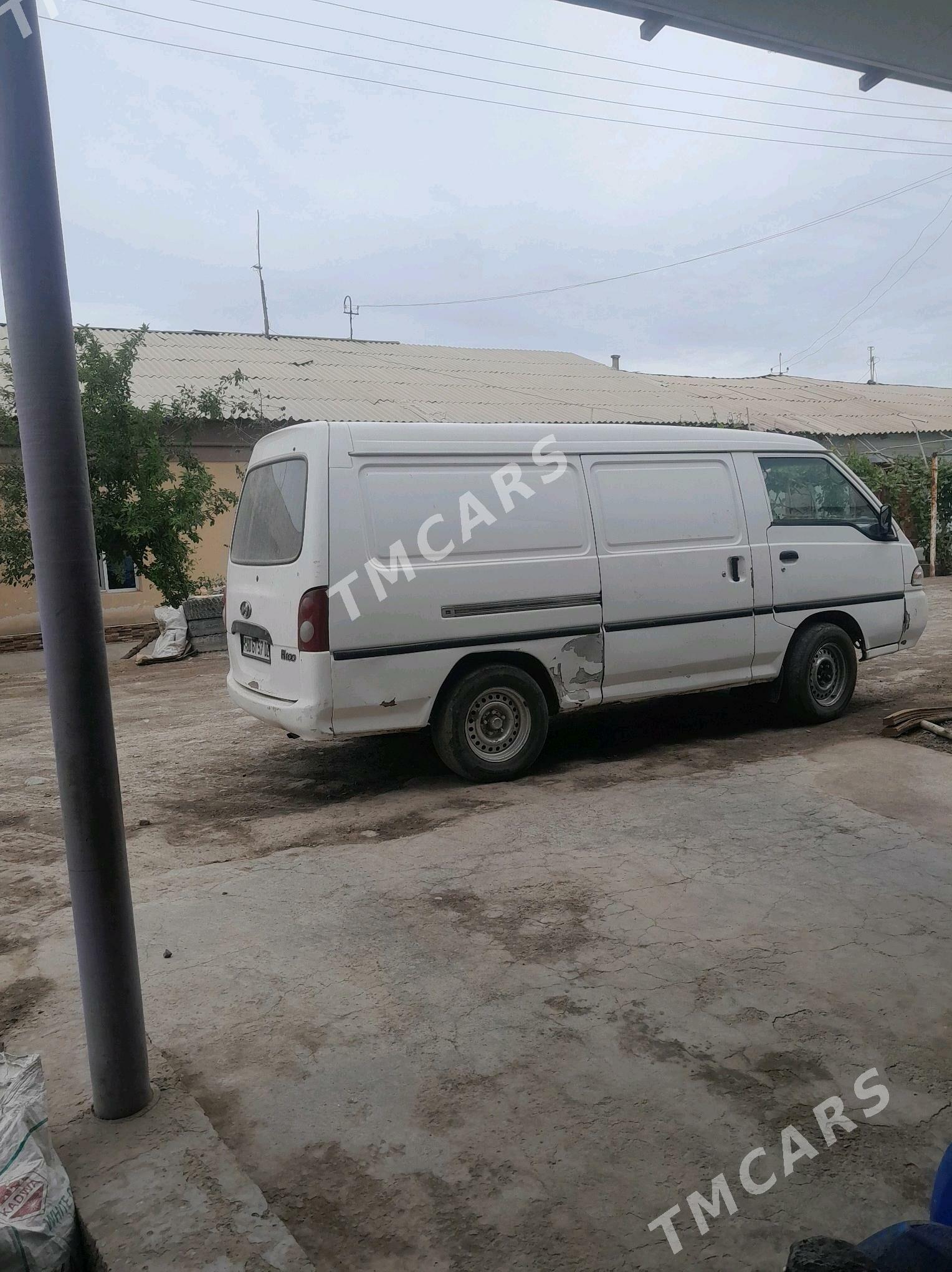 Toyota Hiace 2003 - 95 000 TMT - Кёнеургенч - img 7