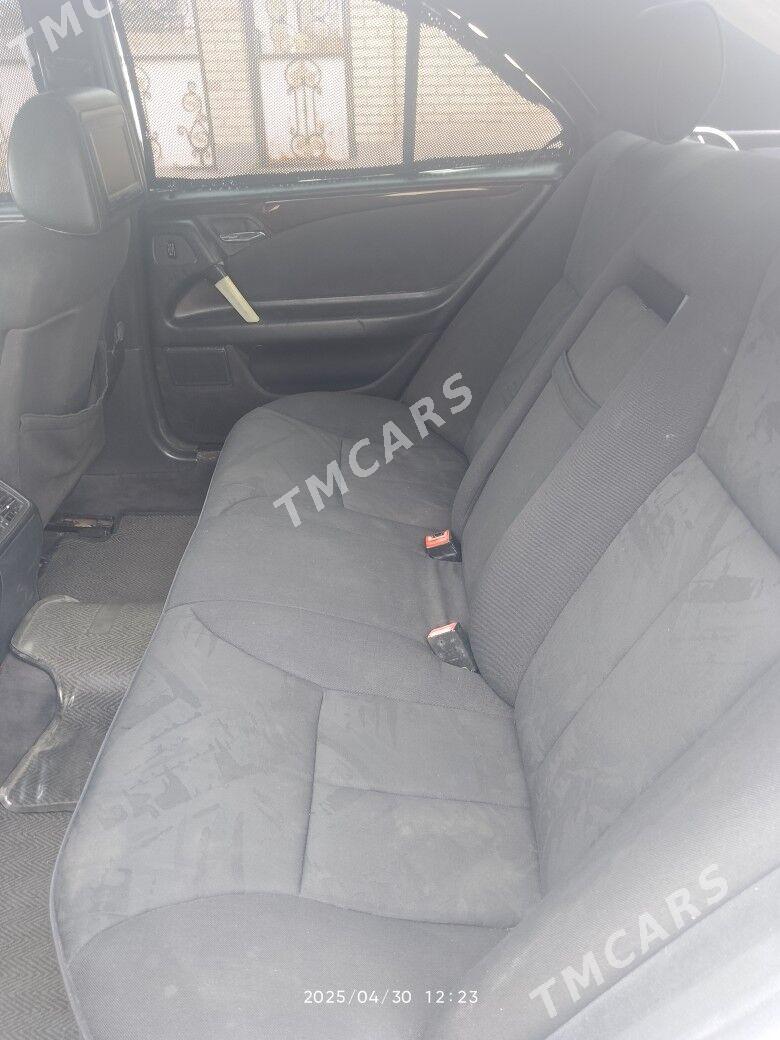 Mercedes-Benz E320 1996 - 55 000 TMT - Balkanabat - img 2