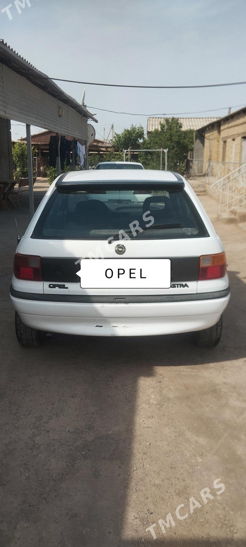 Opel Astra 1992 - 37 000 TMT - Бабадайхан - img 3