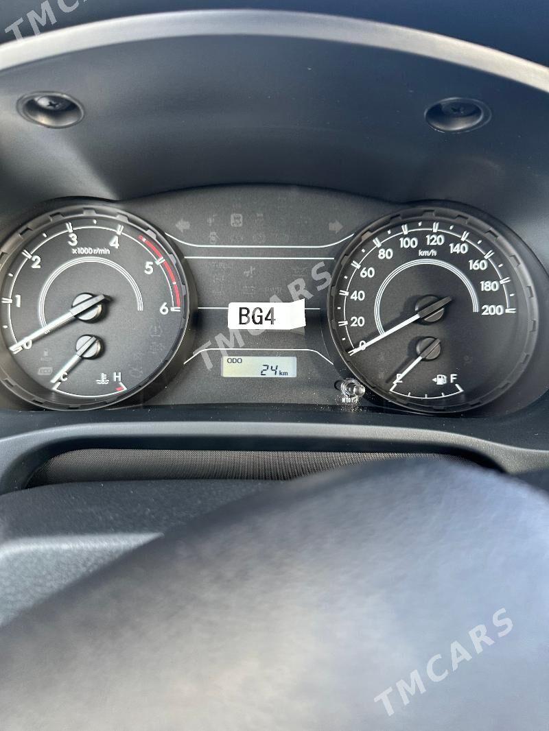 Toyota Hilux 2024 - 600 000 TMT - Türkmenabat - img 2