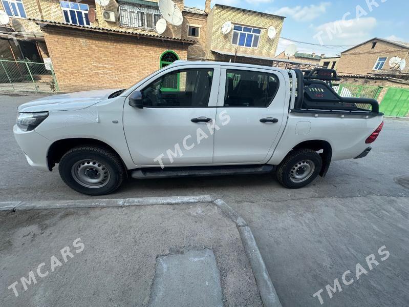 Toyota Hilux 2024 - 600 000 TMT - Türkmenabat - img 4