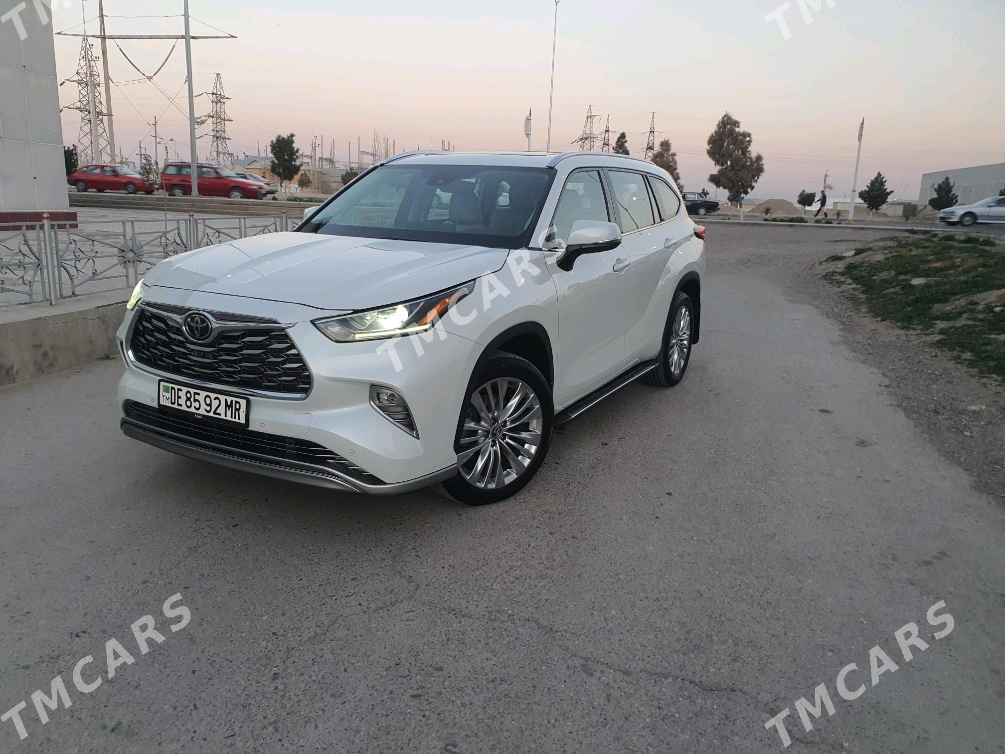 Toyota Highlander 2021 - 580 000 TMT - Мары - img 4