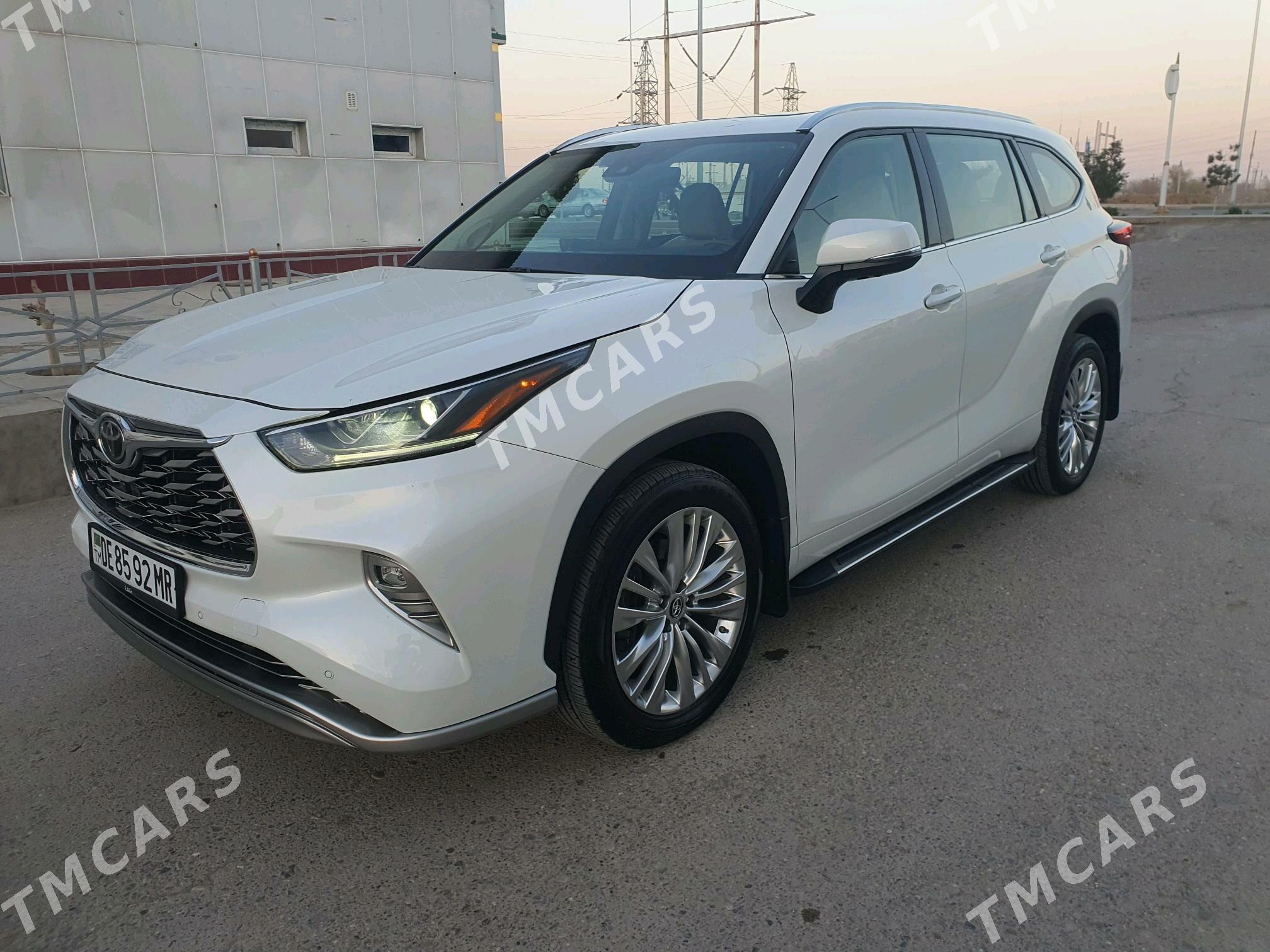 Toyota Highlander 2021 - 580 000 TMT - Мары - img 2