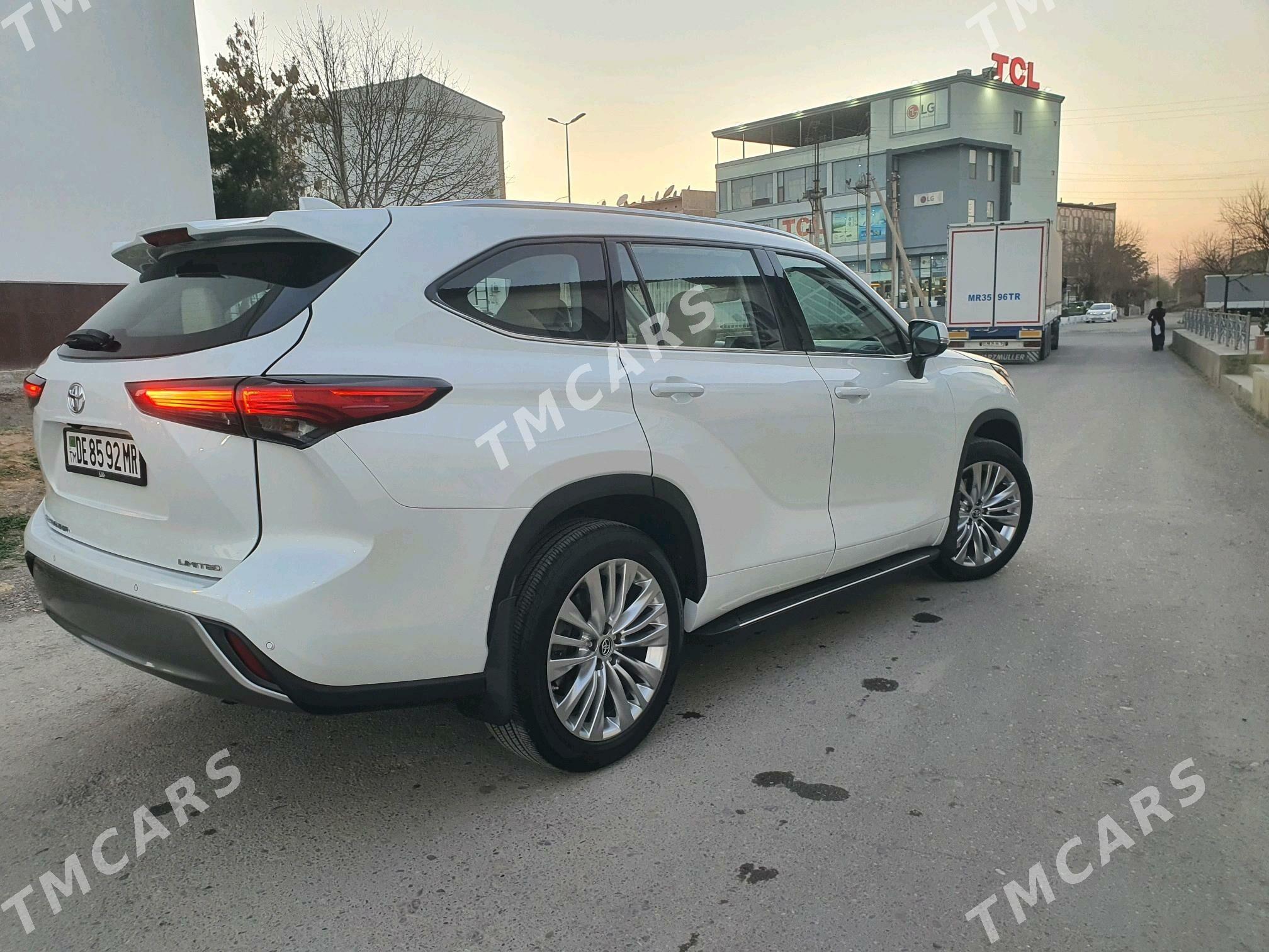 Toyota Highlander 2021 - 580 000 TMT - Мары - img 10