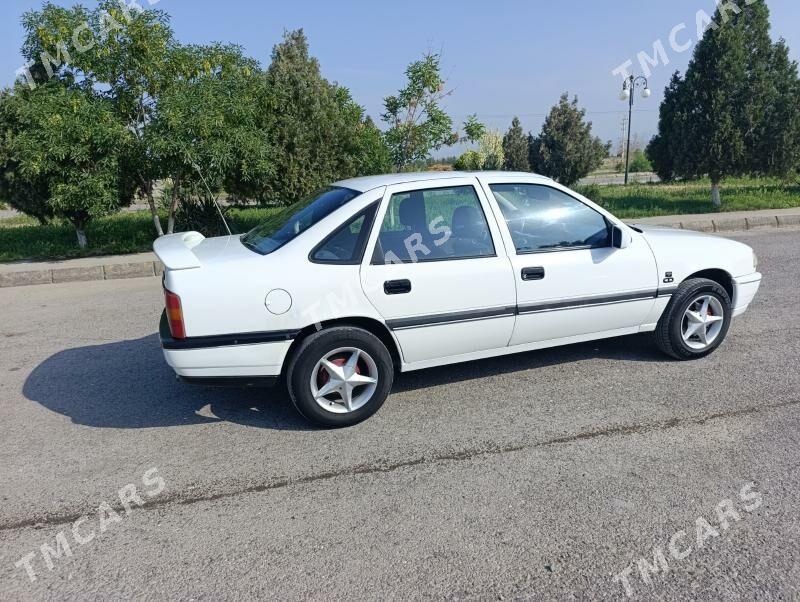 Opel Vectra 1992 - 43 000 TMT - Бахарден - img 4