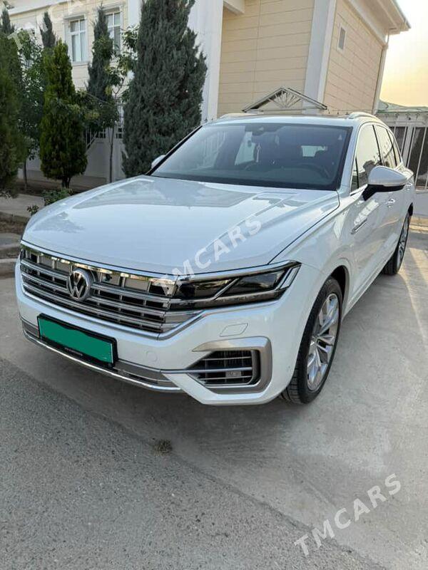 Volkswagen Touareg 2019 - 1 111 500 TMT - Aşgabat - img 4