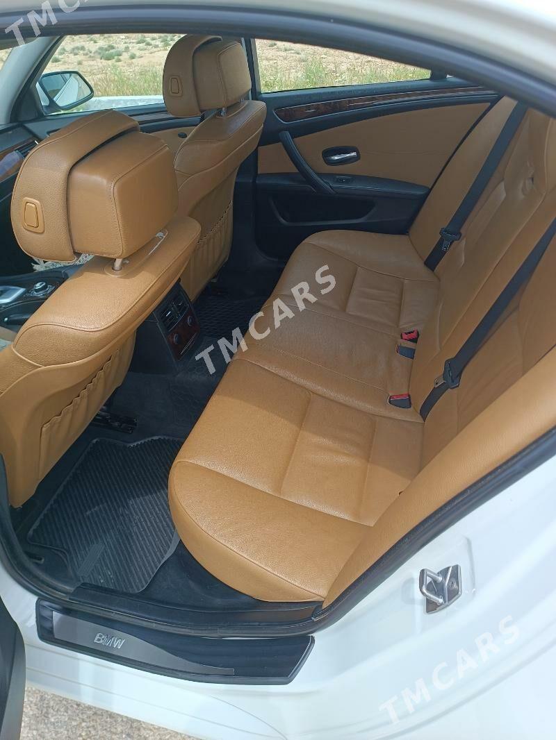 BMW E60 2009 - 200 000 TMT - Балканабат - img 5