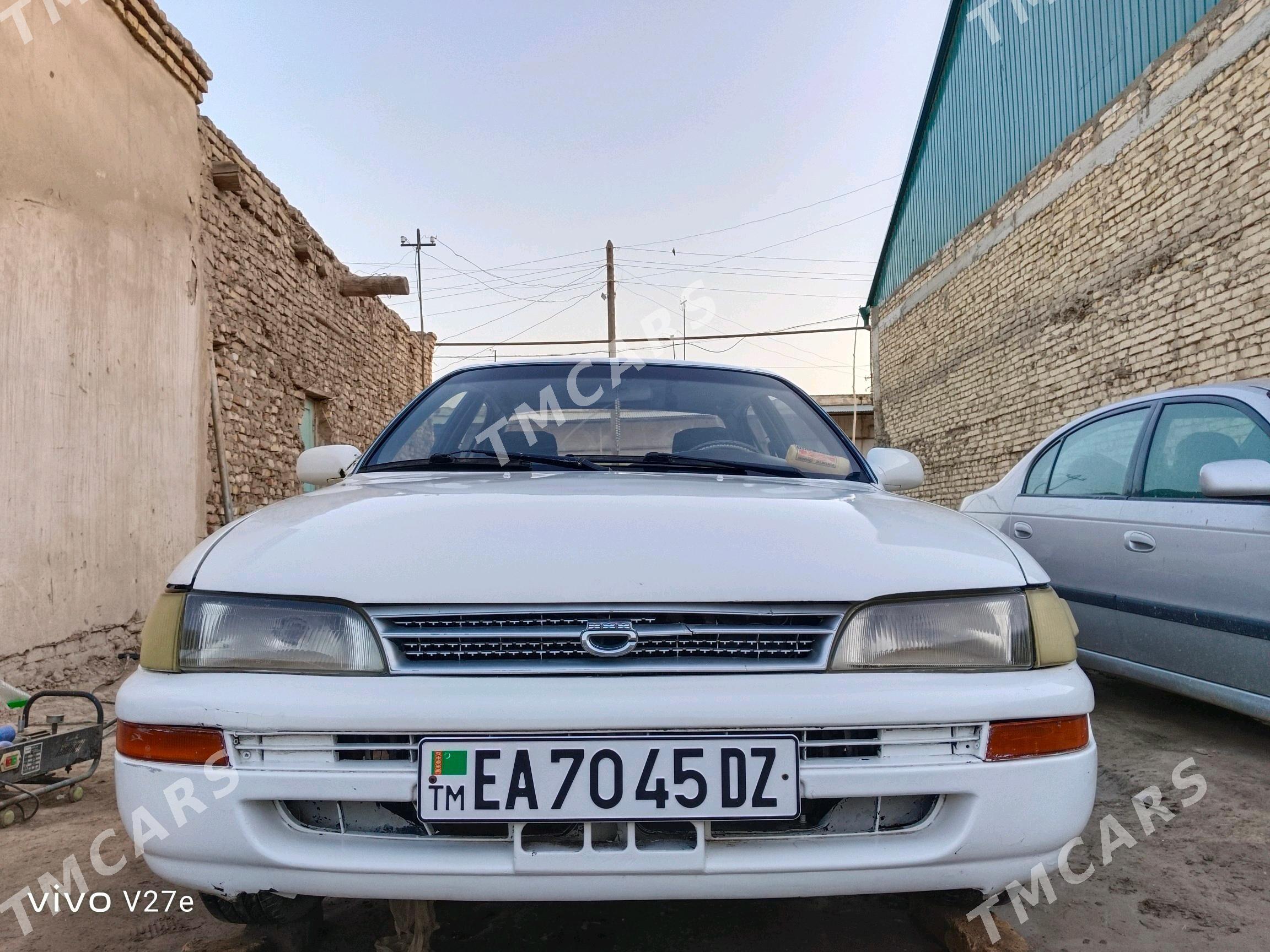 Toyota Corolla 1996 - 45 000 TMT - Köneürgenç - img 3