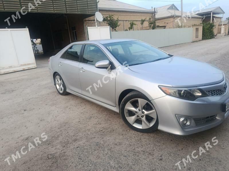 Toyota Camry 2012 - 220 000 TMT - Sakarçäge - img 6