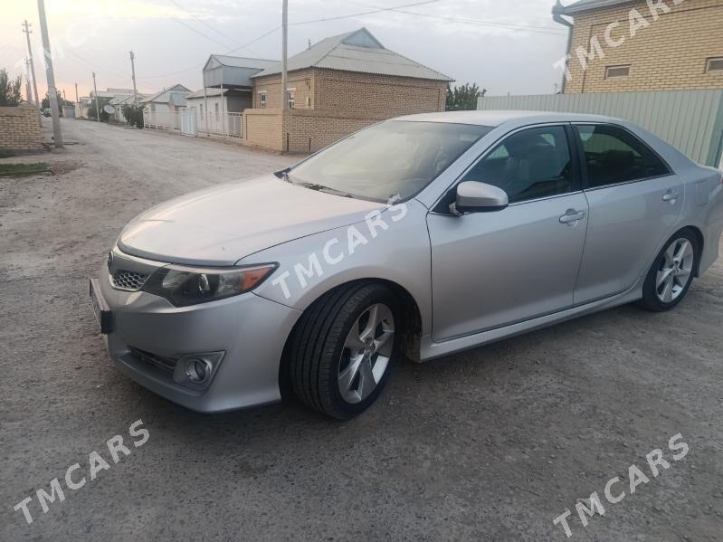 Toyota Camry 2012 - 220 000 TMT - Sakarçäge - img 5