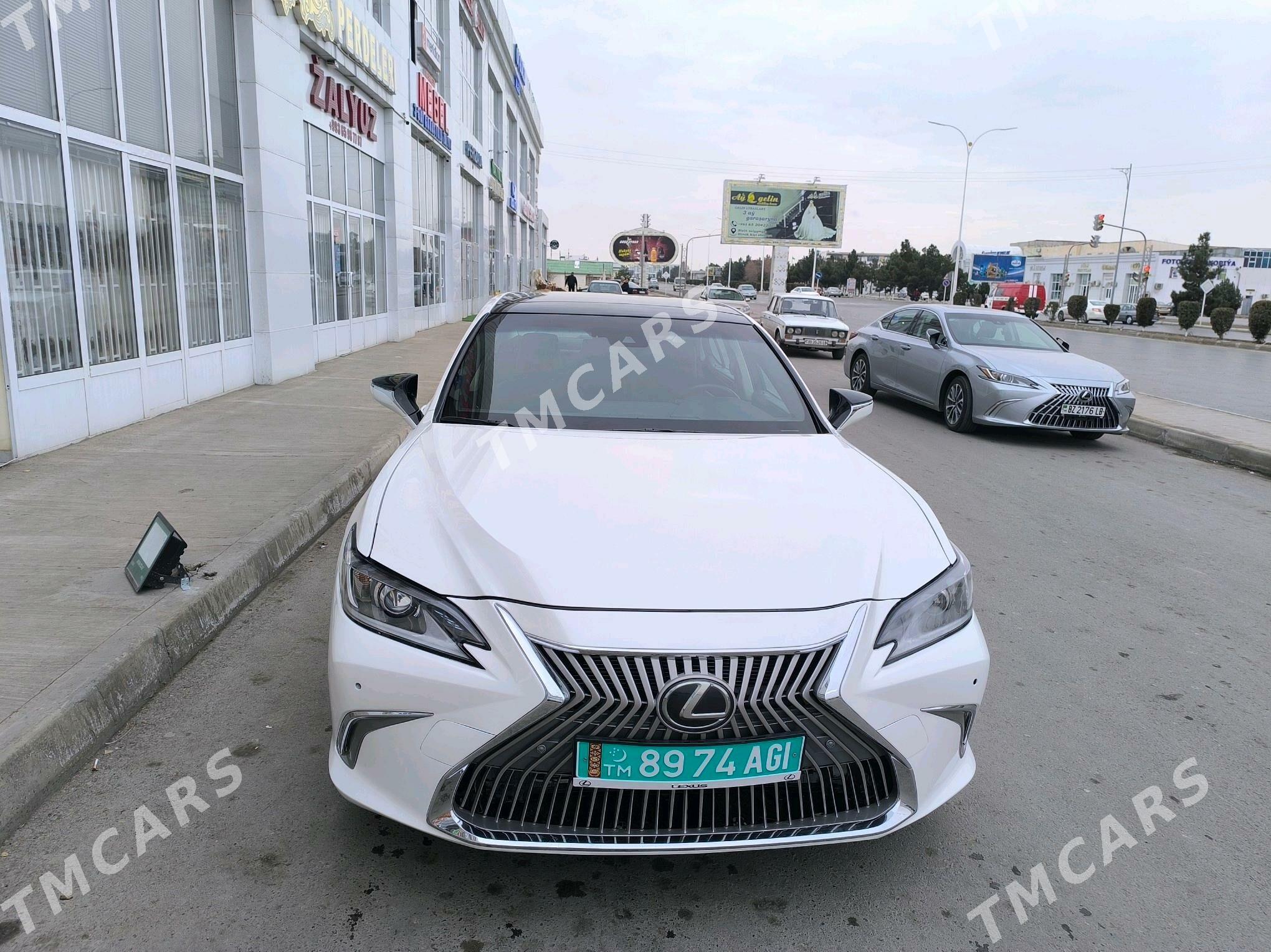 Lexus ES 350 2021 - 591 000 TMT - Garadamak - img 4